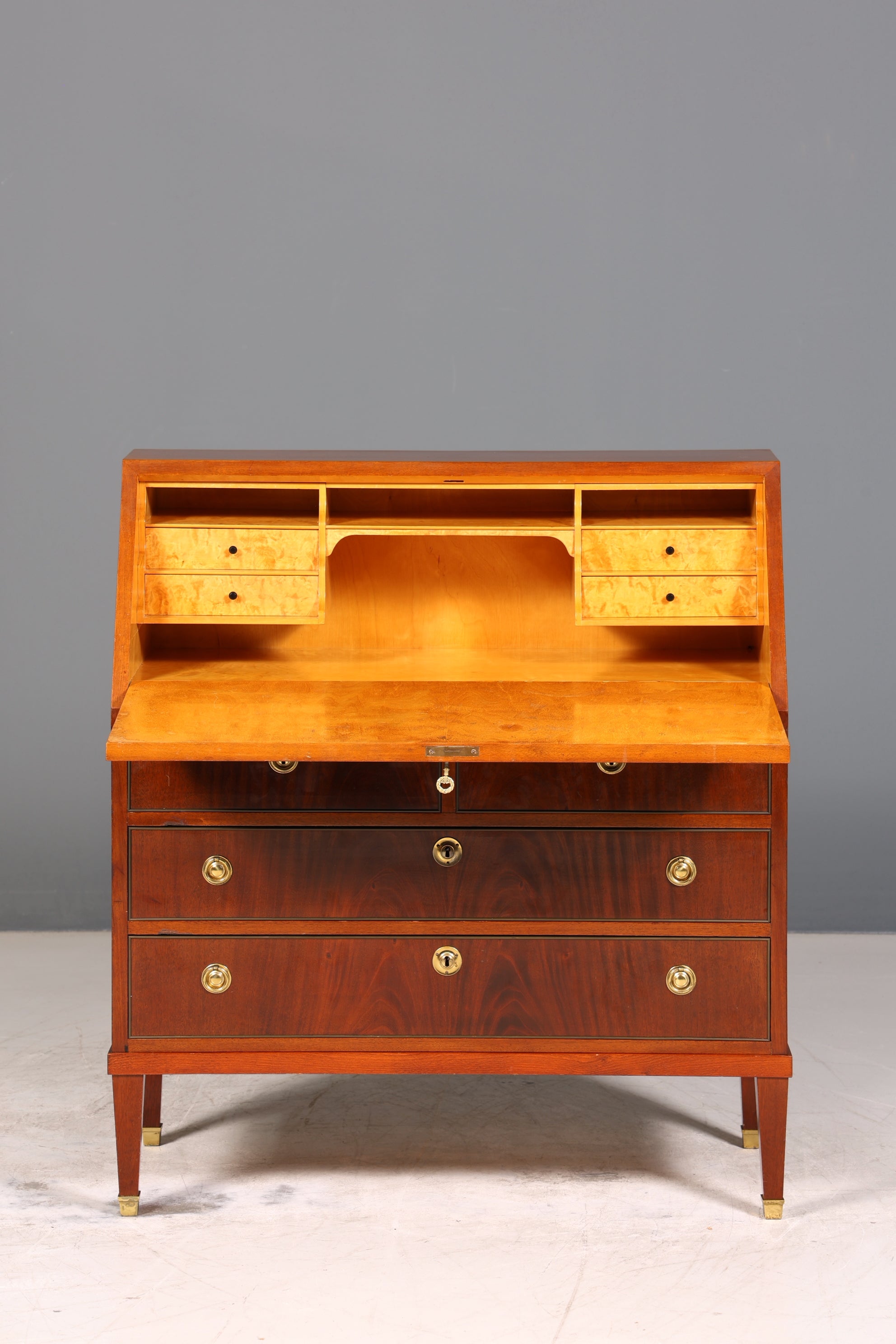 Stilvoller Sekretär im Englischen Stil Büro Kommode Schreibkommode Sekretär Kommode
