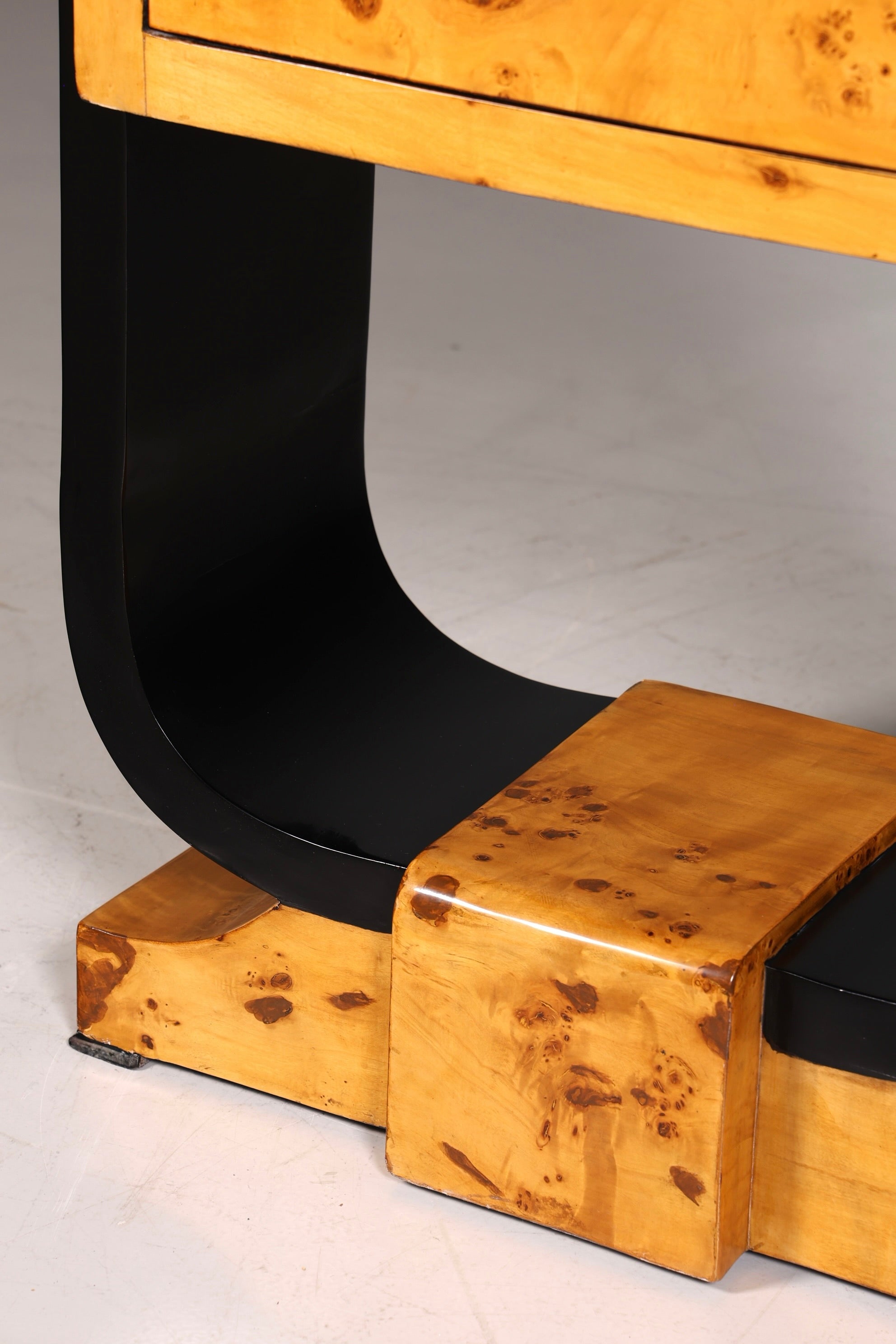 Commode haute de style Art déco onirique, style Biedermeier, Vertiko, commode