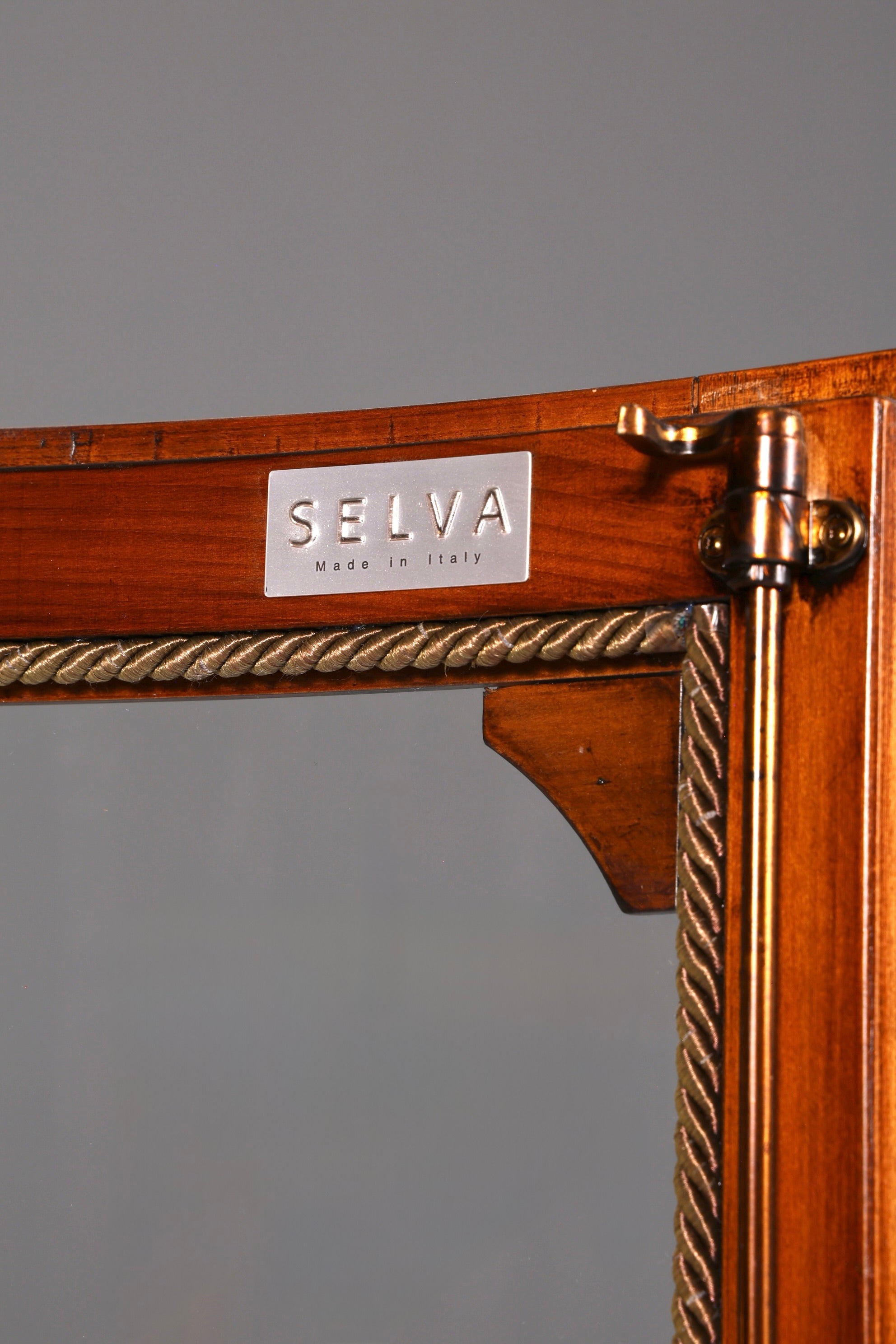 Wunderschöne Original Selva Eckvitrine Antik Stil Vitrine Schrank Geschirrschrank Glasvitrine