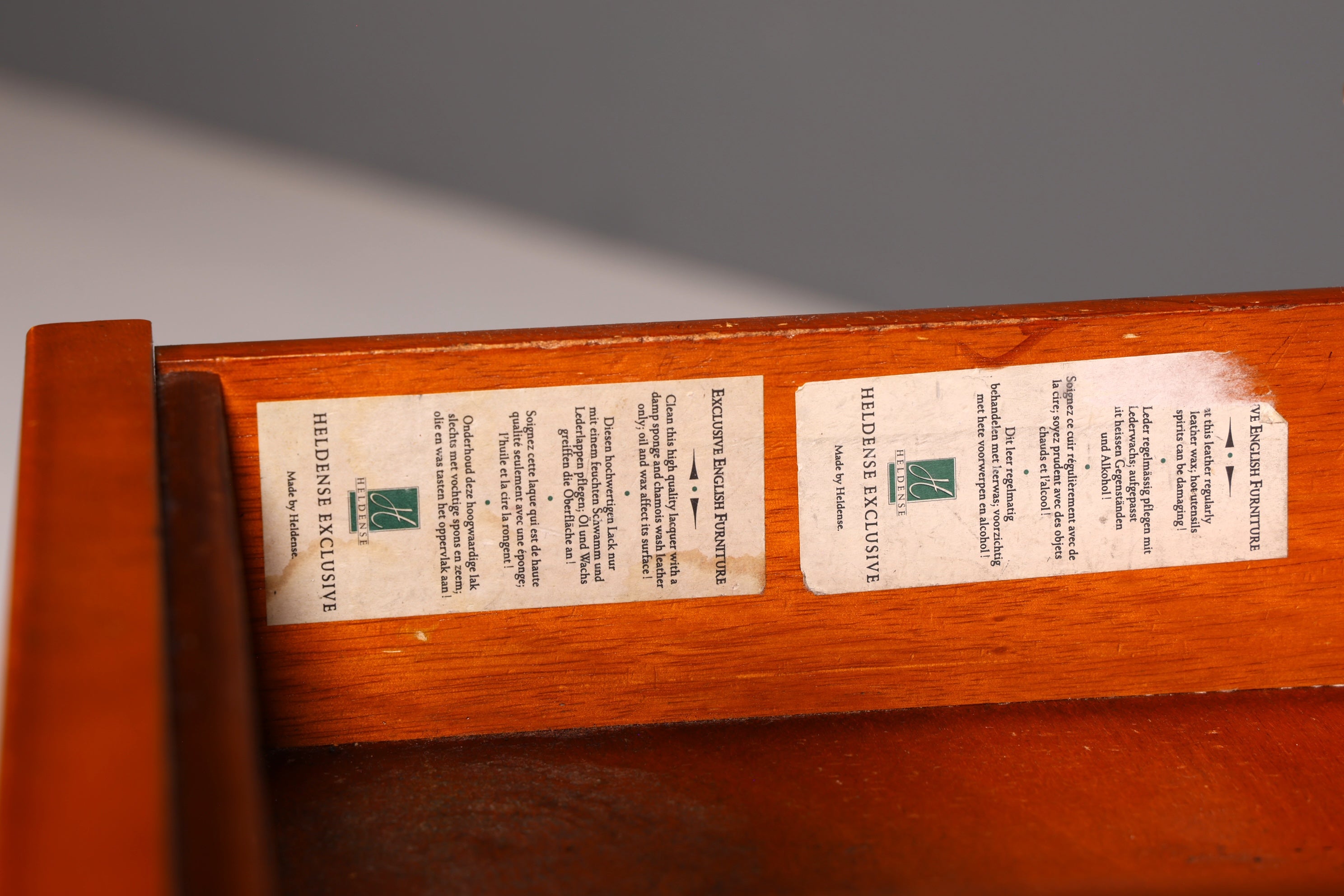 Wunderschöner Original Heldense Englischer Schreibtisch Eibe Echt Lederauflage Bürotisch Office Desk
