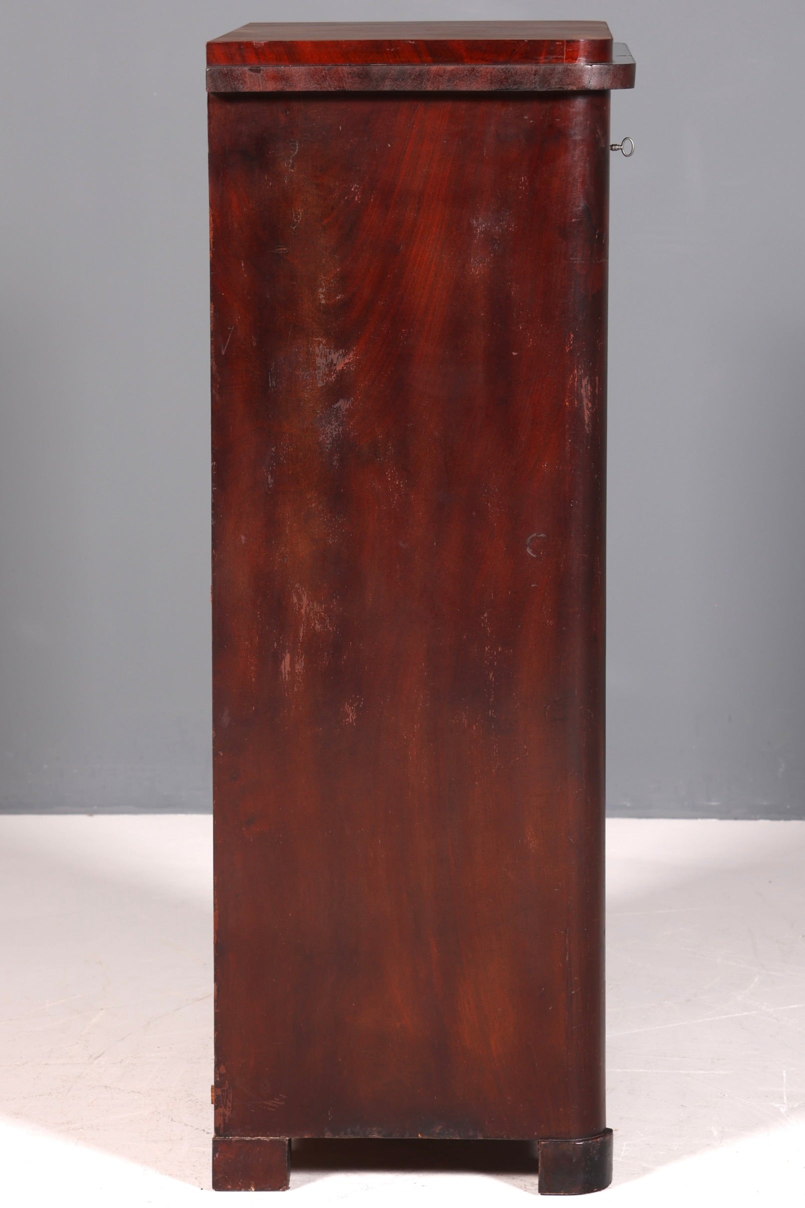 Beau chiffonnier Louis Philippe vers 1880, cabinet vertiko Gründerzeit (fin XIXème siècle), Semainier