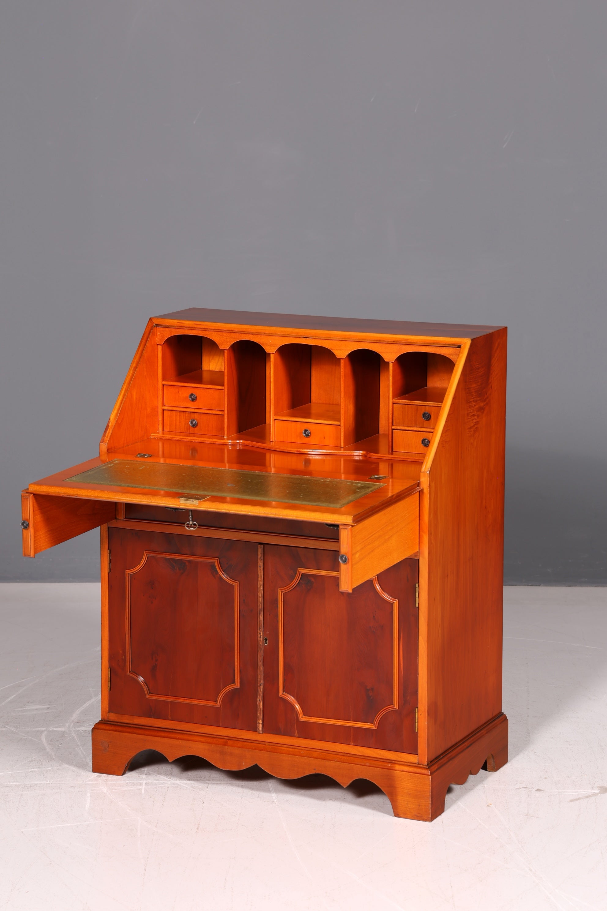 Wunderschöner Englischer Sekretär Echt Holz Schreibkommode 60s Kommode UK Schreibtisch Vintage