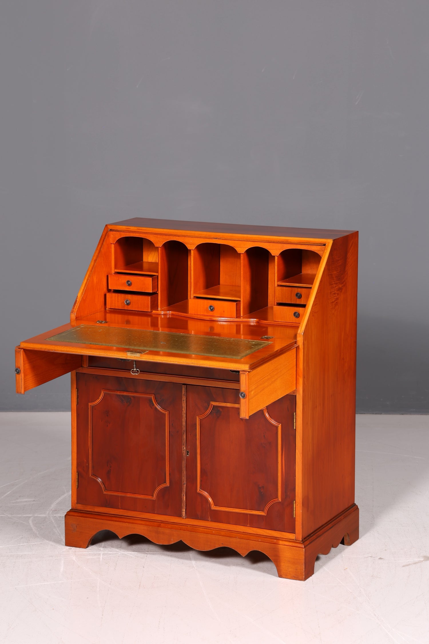 Wunderschöner Englischer Sekretär Echt Holz Schreibkommode 60s Kommode UK Schreibtisch Vintage