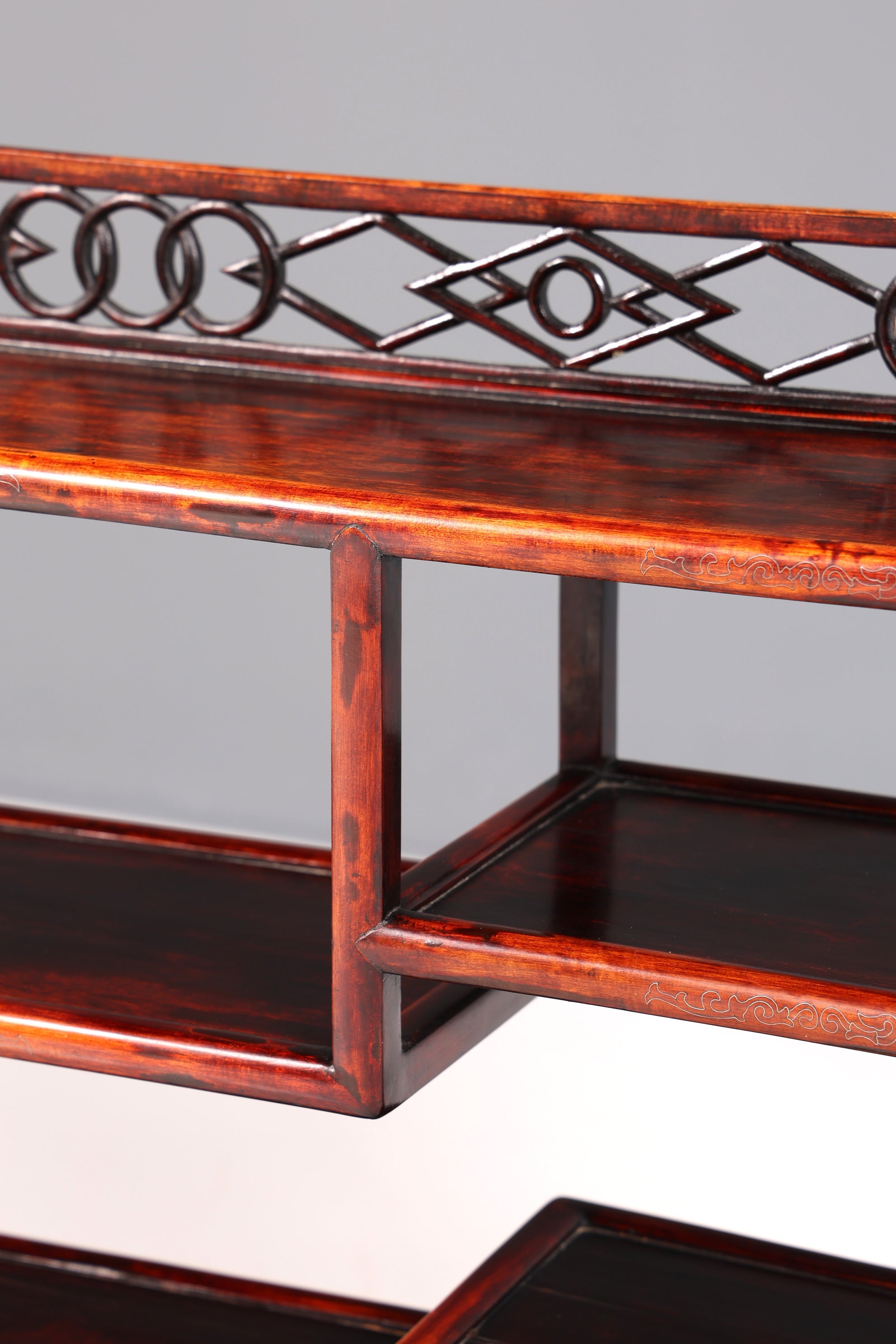 Étagère chinoise magnifiquement ornée, bibliothèque chinoise, présentoir à plusieurs niveaux, bibliothèque asiatique