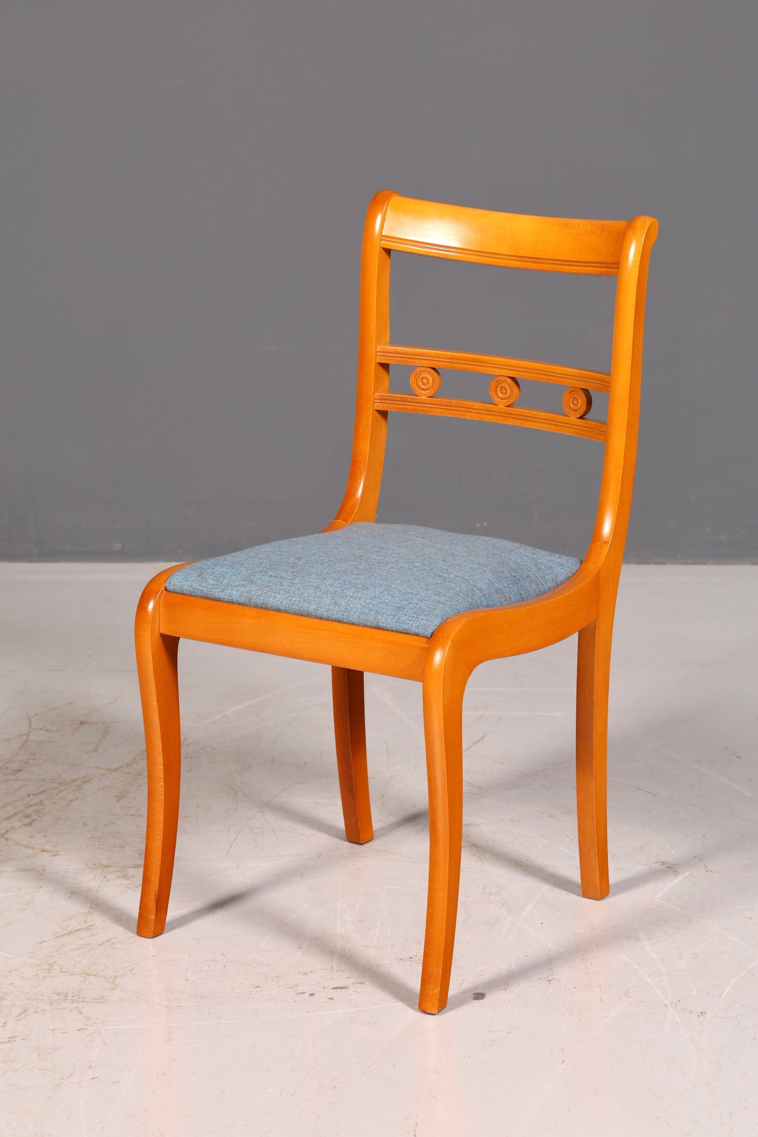 Edles 4er-Set Englische Esszimmerstühle Dining Chairs Antik 60er Jahre Küchenstühle Stuhlset neu bezogen