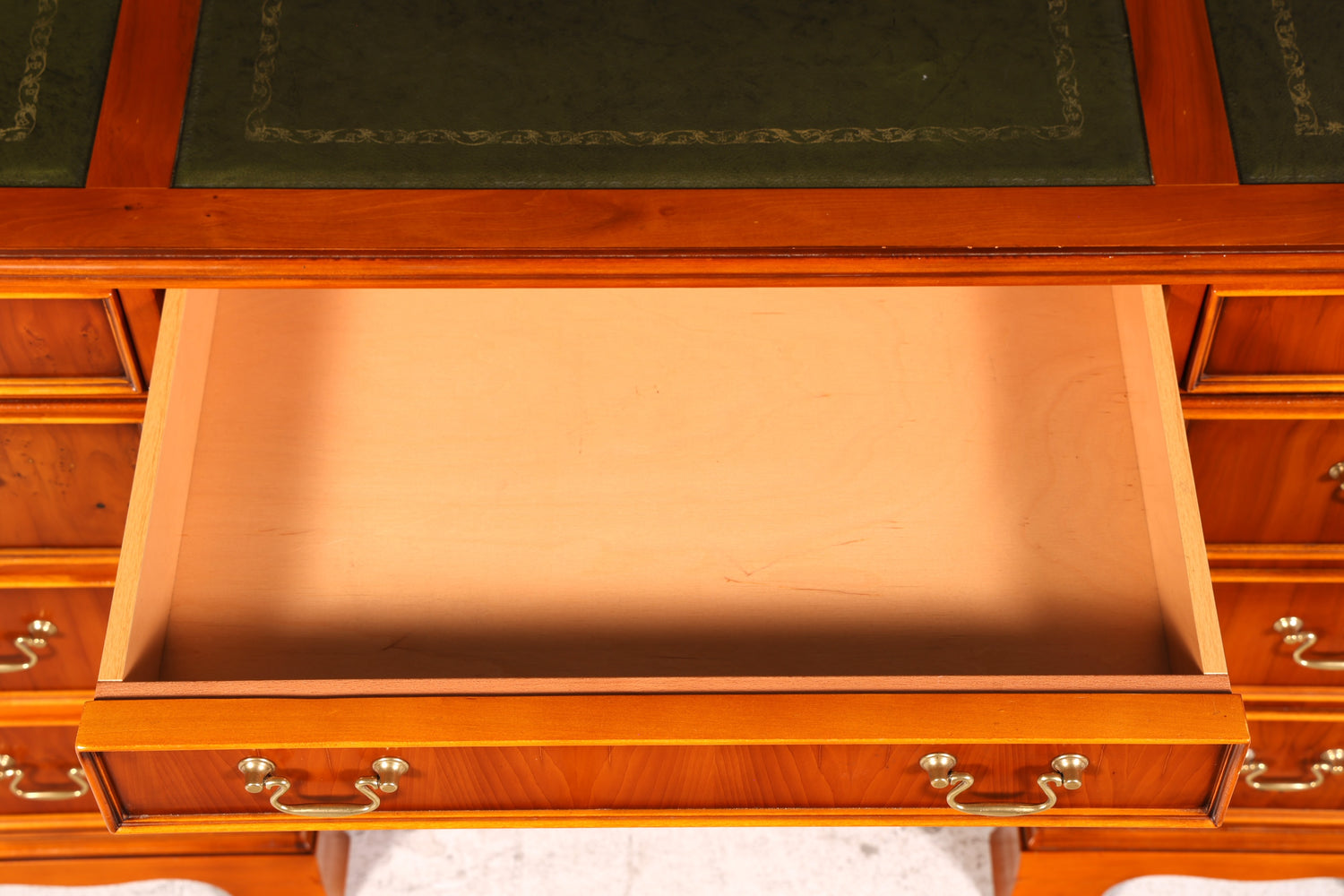 Beautiful English Desk Yew Genuine Leather Top Antique Style Office Desk Executive Desk