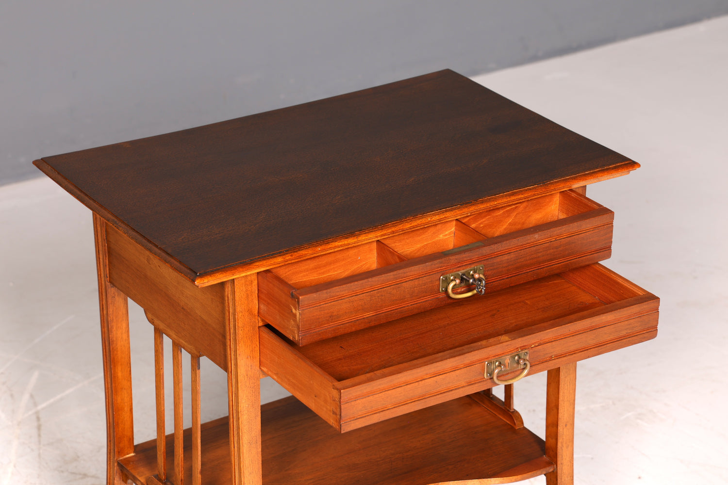 Traumhafter Jugendstil Nähtisch Beistelltisch Antik um 1910 Kommode echt Holz Ablagetisch