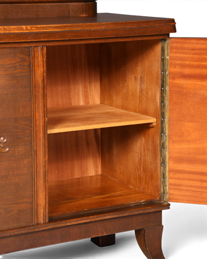 Hauptstadt Möblerei Jugendstil Schrank aus massiver Eiche mit offenem Innenraum und festem Einlegeboden