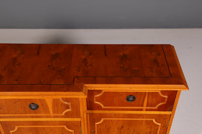 Wunderschönes Englisches Sideboard Eibe Schrank Antik Stil 60er Buffetschrank Kommode Anrichte Vintage