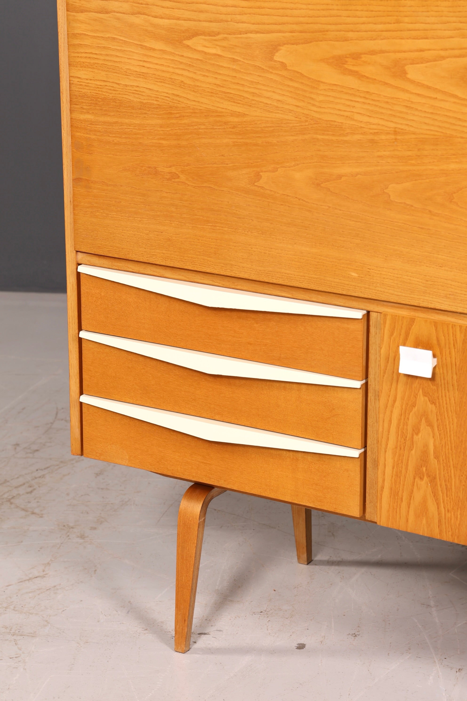 Wunderschöner Hellerau Schrank Modell 427 Mid Century Sekretär Vintage Schreibschrank Design Retro Highboard Esche