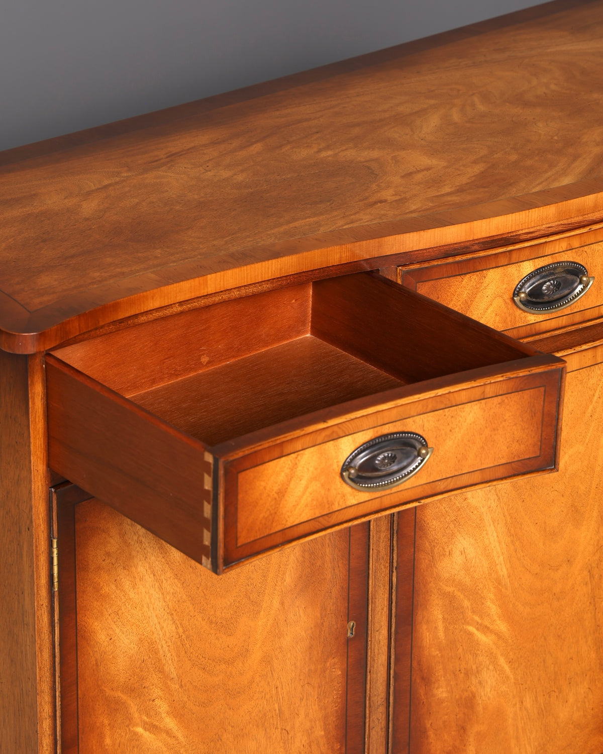 Magnifique buffet anglais Bevan Funnell Reprodux, meuble de buffet, commode, console