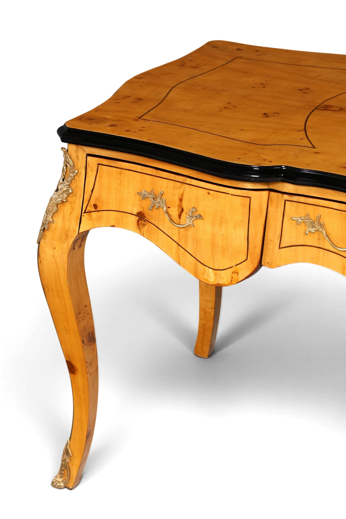 Hauptstadt Möblerei Louis XV Schreibtisch aus Massivholz mit geschwungenen Beinen und goldenen Messingverzierungen