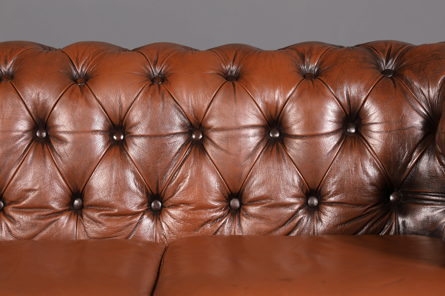 Wunderschönes Original Chesterfield 3-Sitzer Sofa Echt Leder Englische Couch England Polstersofa Antik Vintage Ledersofa