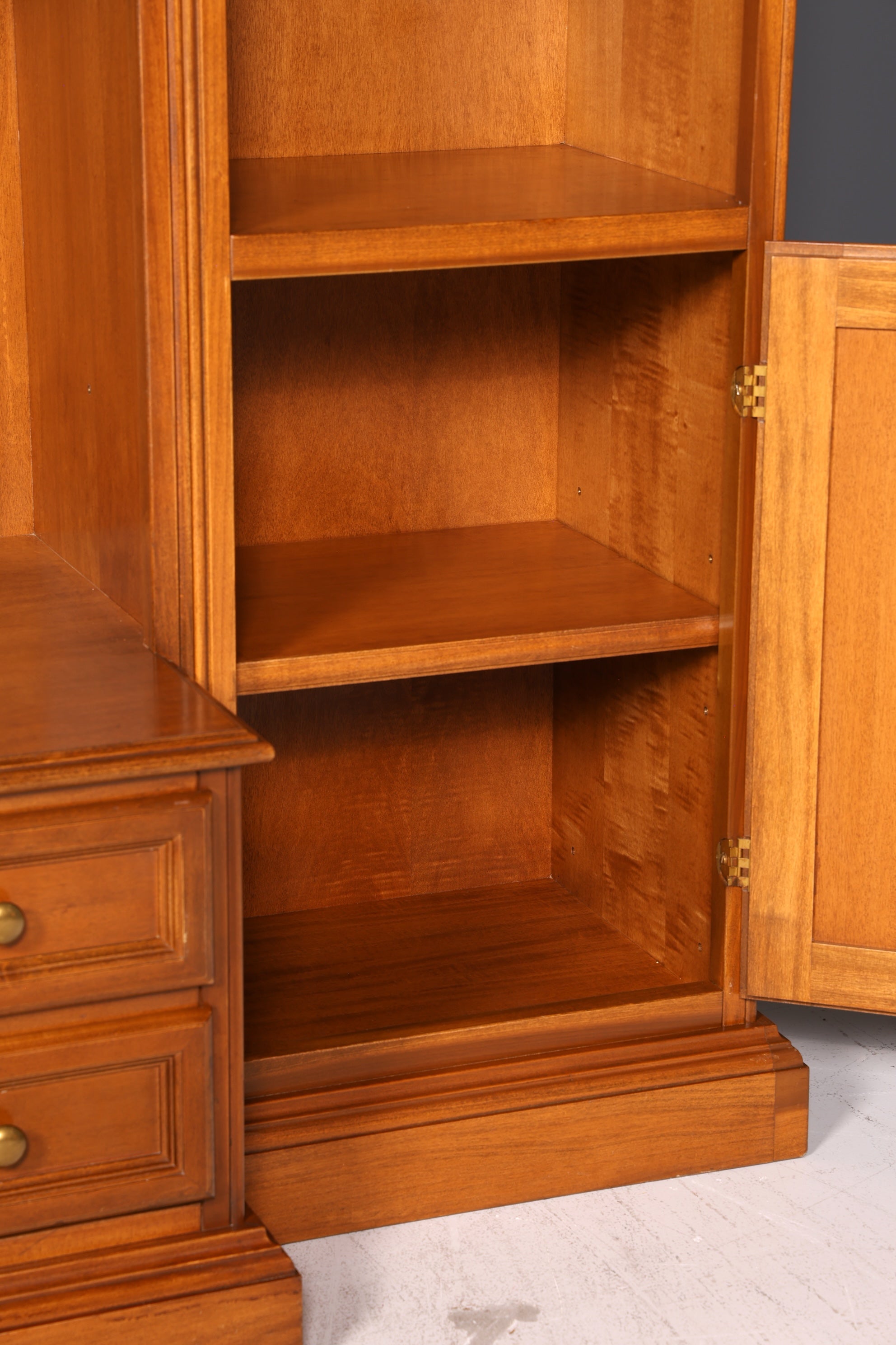 Edles Original Selva Bücherregal Kirschholz Regal Bücherschrank Vintage Italienische Möbel TV Bibliothek