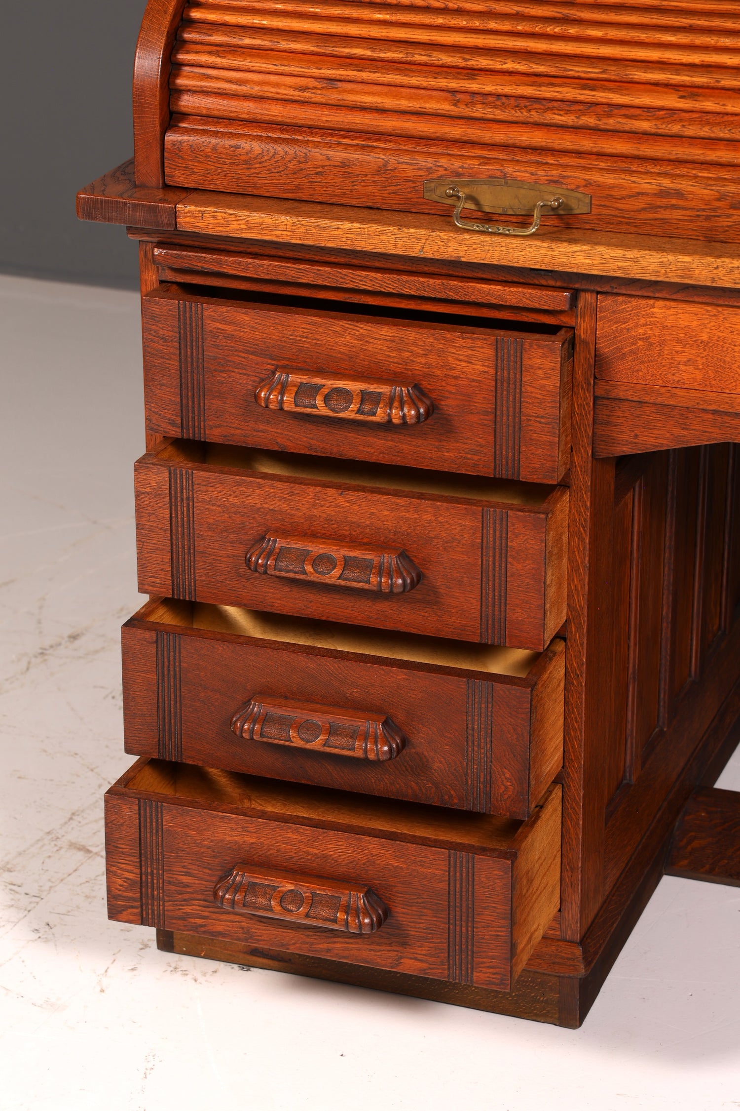 Magnifique secrétaire de style Bauhaus, bureau Art déco, secrétaire à rideau, antiquité vintage en chêne