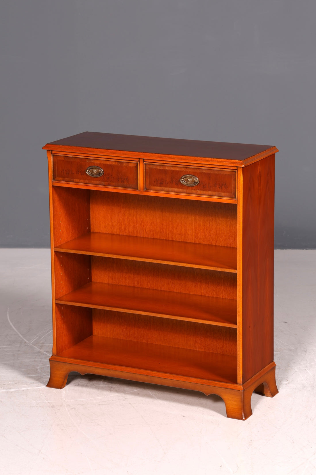 G470 Finish cm HELDENSE Wunderschönes Englisches Bücherregal Eibe Antik Regal Bookshelf Buchablage 60s (Kopie)