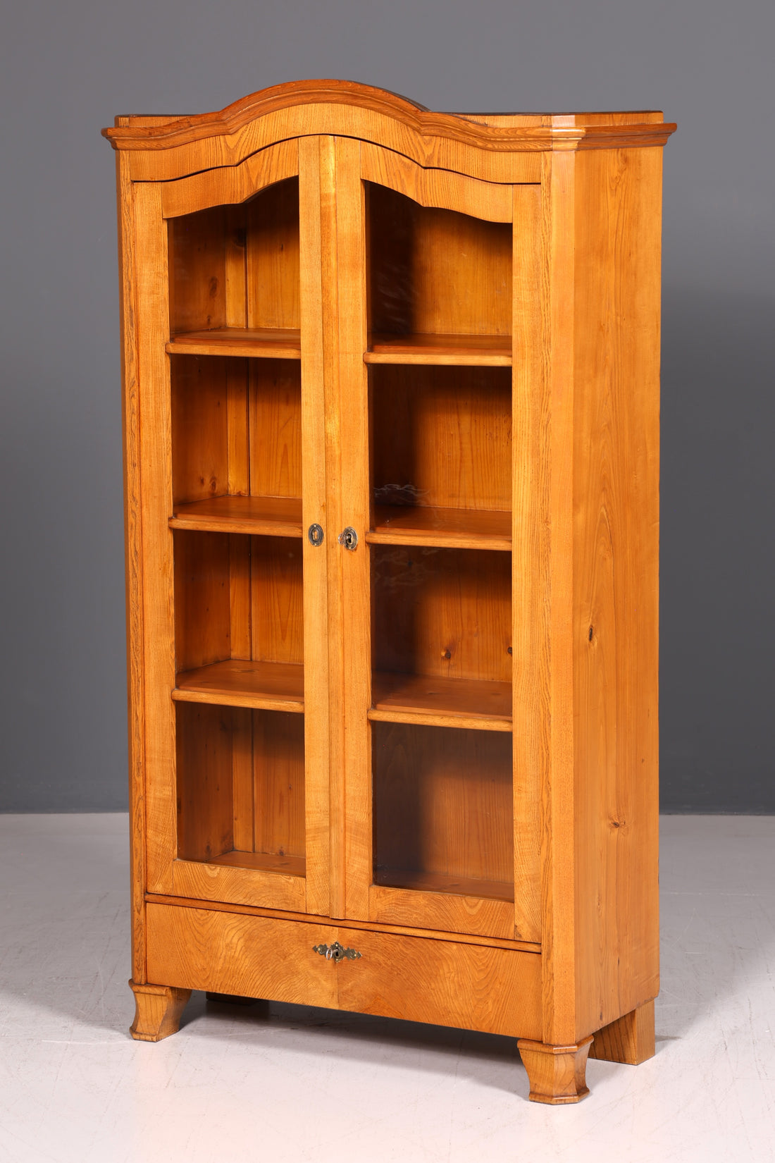 Magnifique vitrine antique en chêne, armoire à vaisselle Biedermeier en bois tendre, vitrine en verre, bibliothèque, meuble de campagne