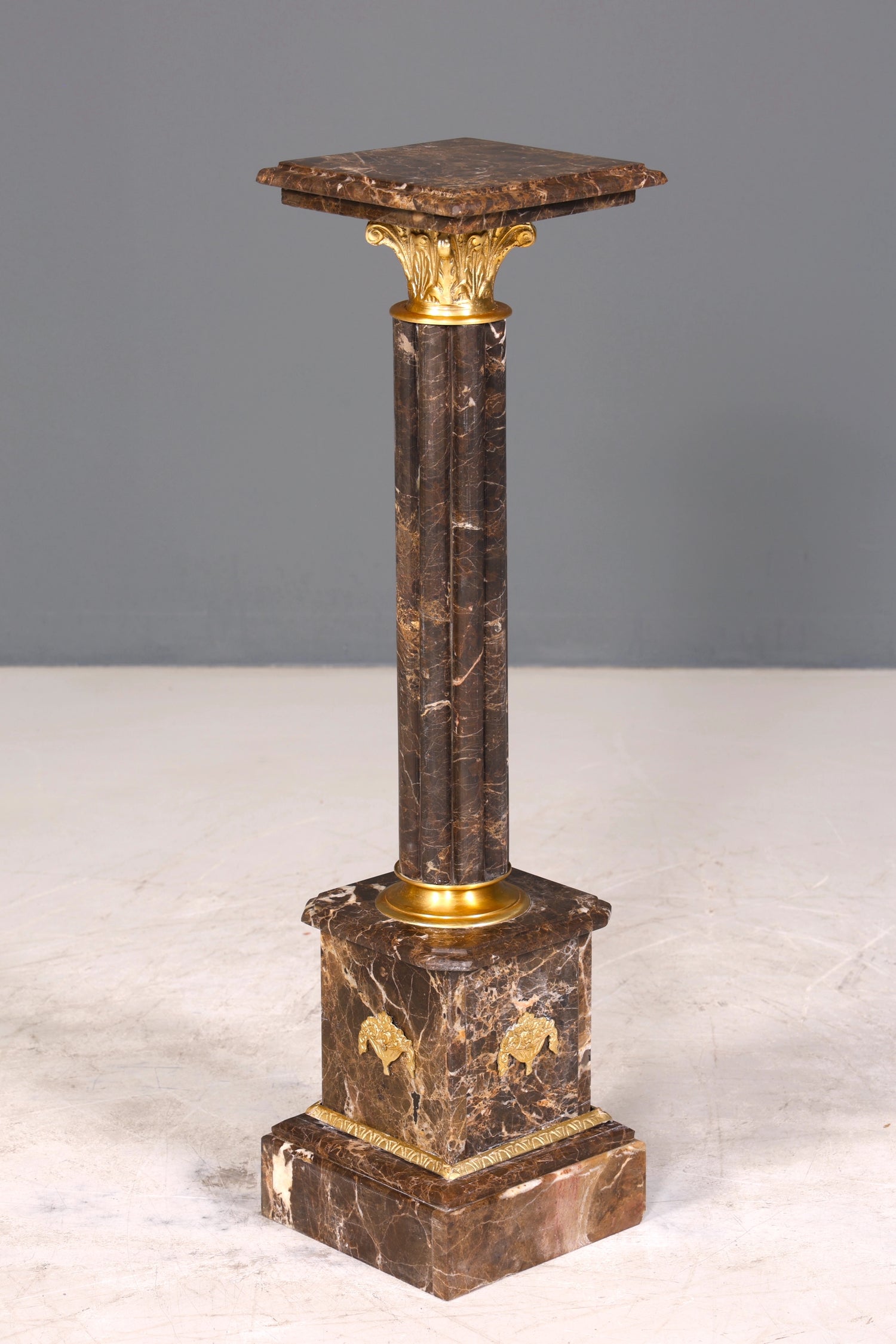 Noble Baroque style column Louis XV marble flower column natural stone base shelf 2 of 2