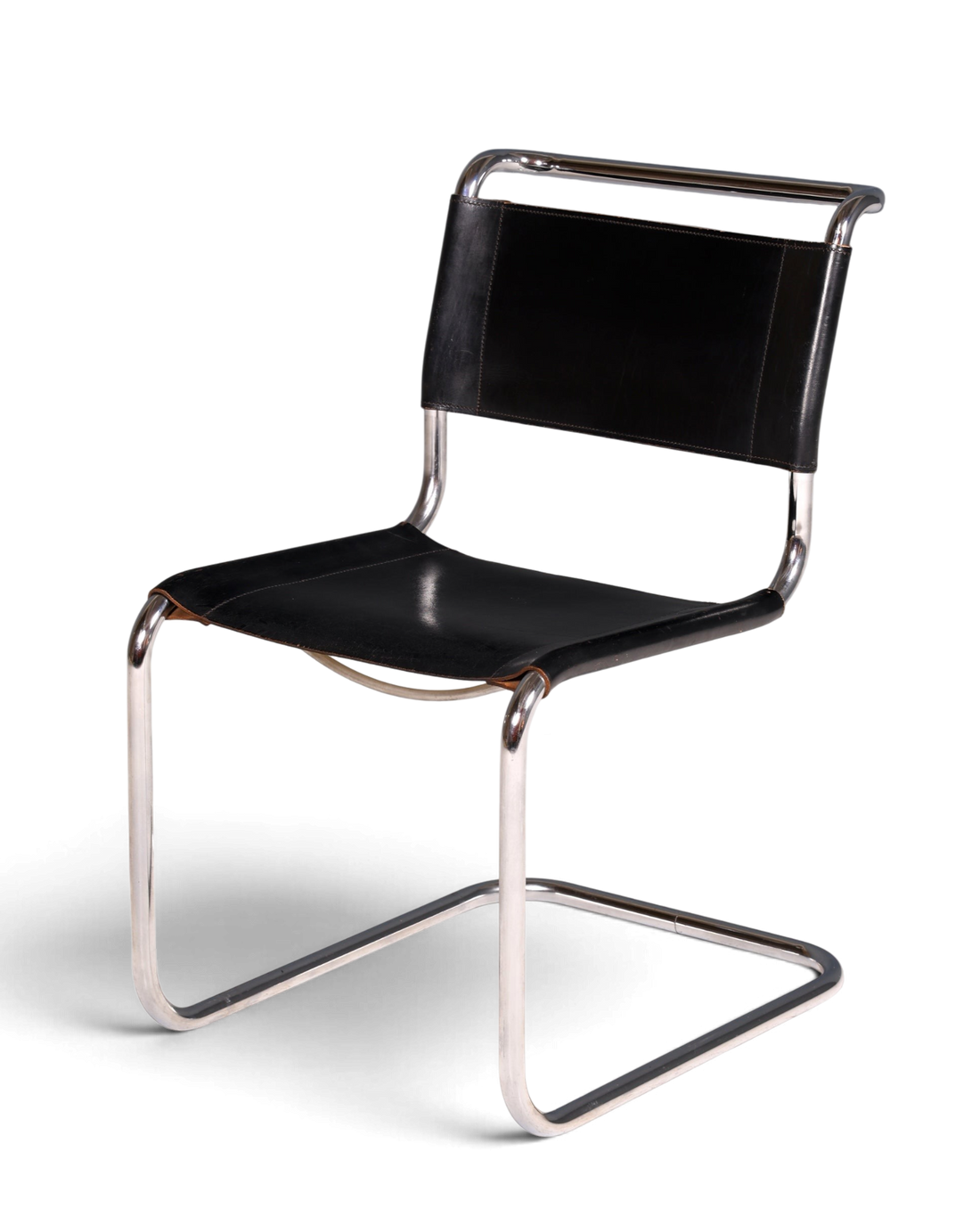 Hauptstadt Möblerei Original Thonet Freischwinger Stuhl aus schwarzem Leder mit verchromtem Stahlrohrgestell