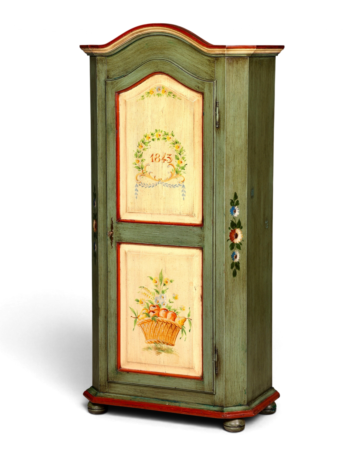 Hauptstadt Möblerei Bauernschrank in Grün mit handgemalten Blumenmotiven und Jahreszahl 1845 auf cremefarbenen Feldern