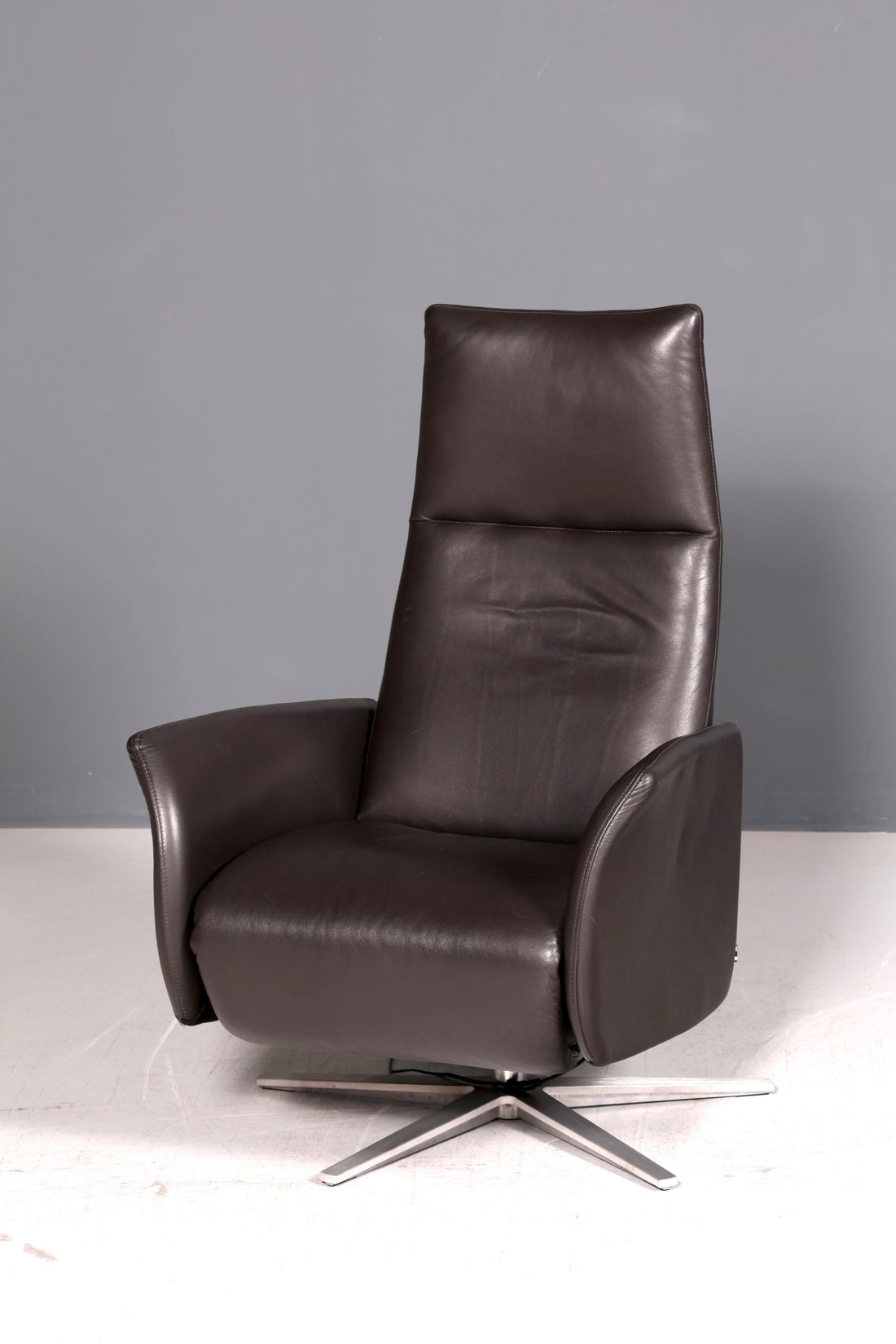 Magnifique fauteuil relax milieu du siècle en cuir véritable, fauteuil TV électrique réglable, fauteuil de lecture confortable, design, fauteuil en cuir
