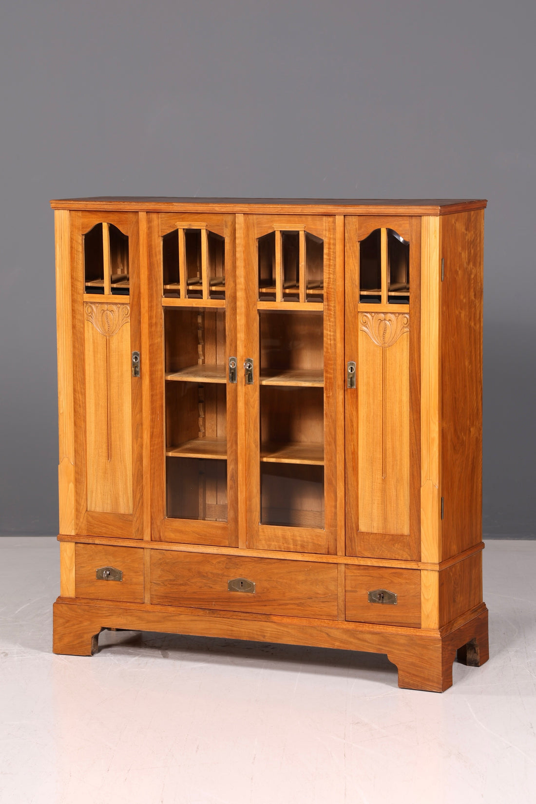 Superbe Vitrine Art nouveau Chêne Bibliothèque Ancienne Armoire Vaisselier Vitrine Vitrée vers 1900 Vintage