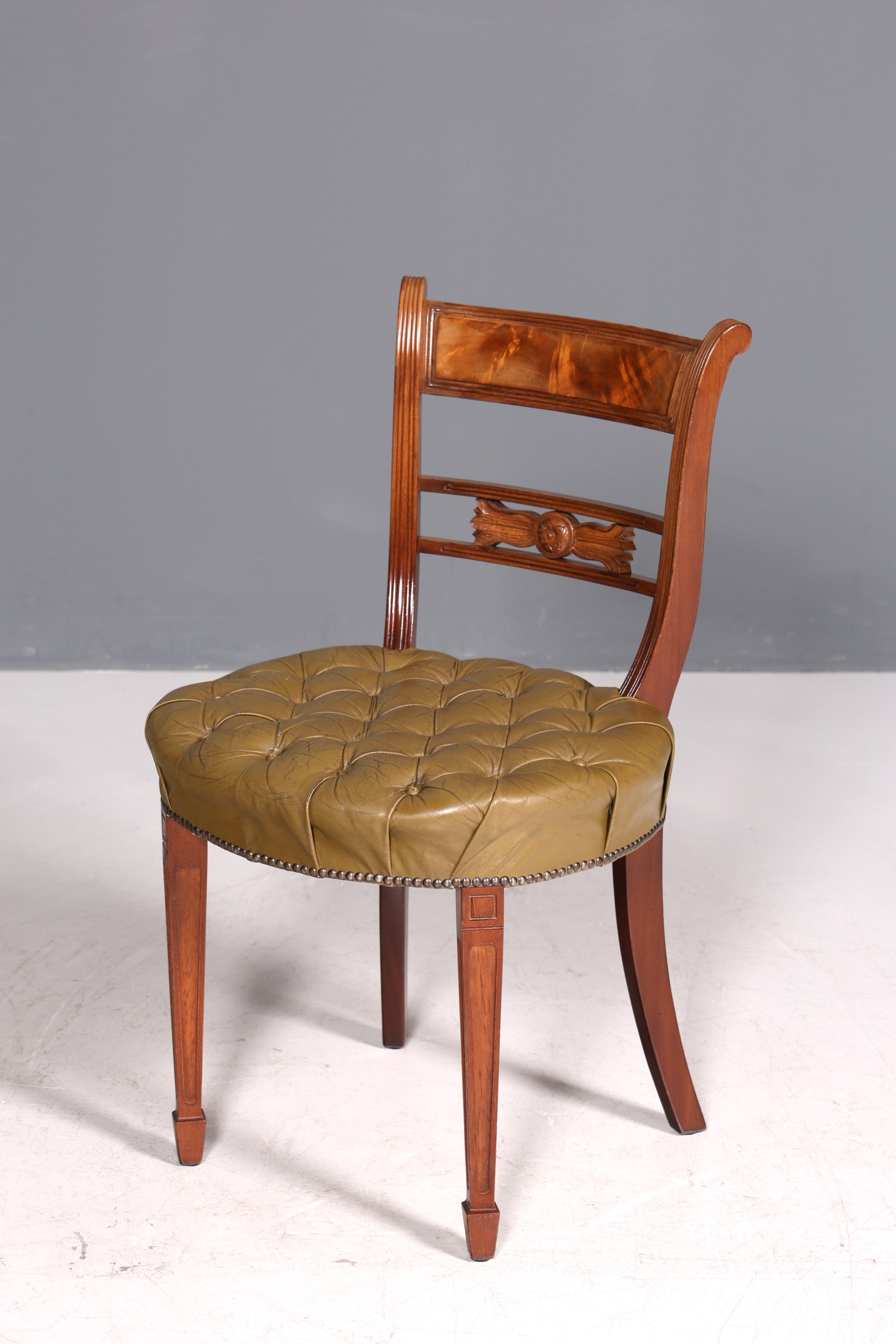 Magnifique fauteuil Chesterfield, chaise secrétaire Anno Dom, chaise de cuisine anglaise en cuir véritable, 4 sur 4