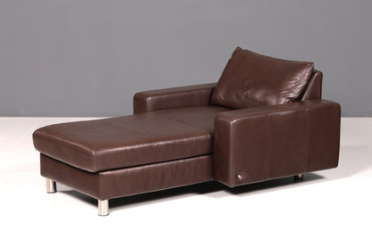Magnifique méridienne Stressless E200 en cuir véritable marron, chaise longue avec ottomane, canapé en cuir et fauteuil relax vintage