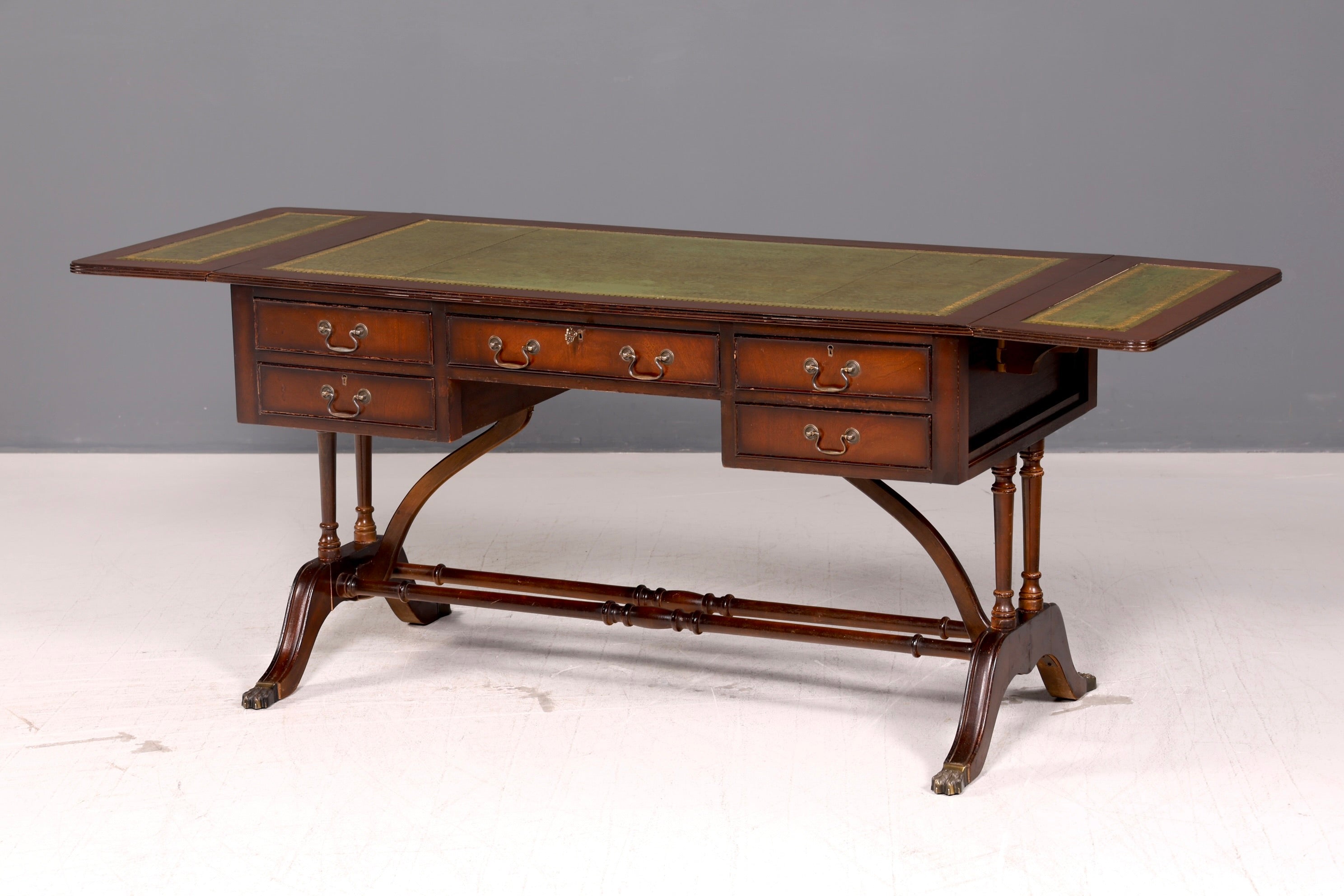 Magnifique bureau anglais Regency pliant avec dessus en cuir véritable, acajou, bureau des années 60