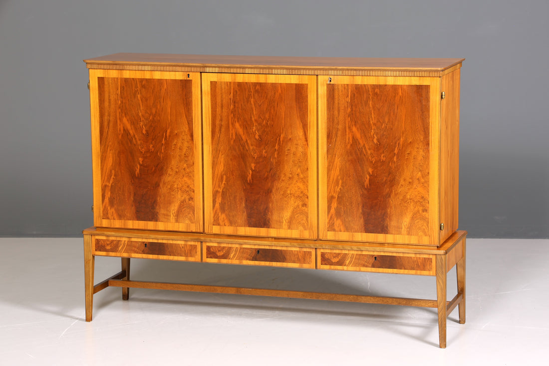 Traumhaftes Mid Century Highboard Schrank Büro Kommode Aktenschrank Wäscheschrank 60er Jahre