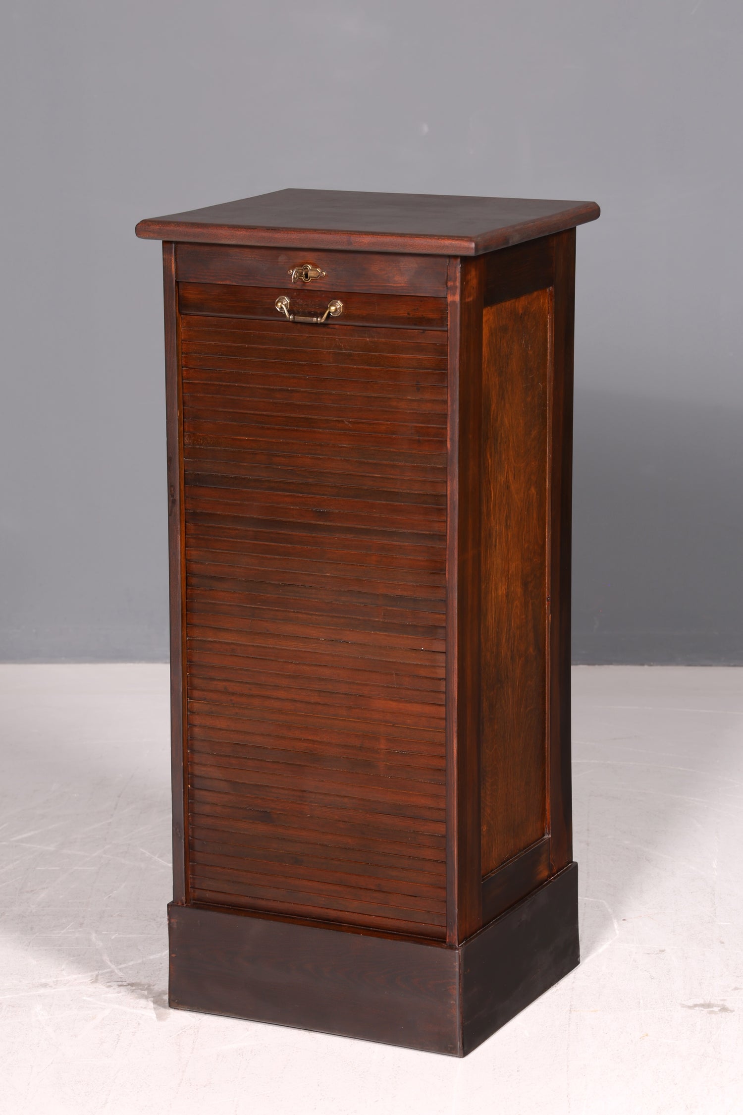 Schlichter Bauhaus Rollladenschrank Jalousieschrank Aktenschrank Art Deco Büroschrank Antik Vintage