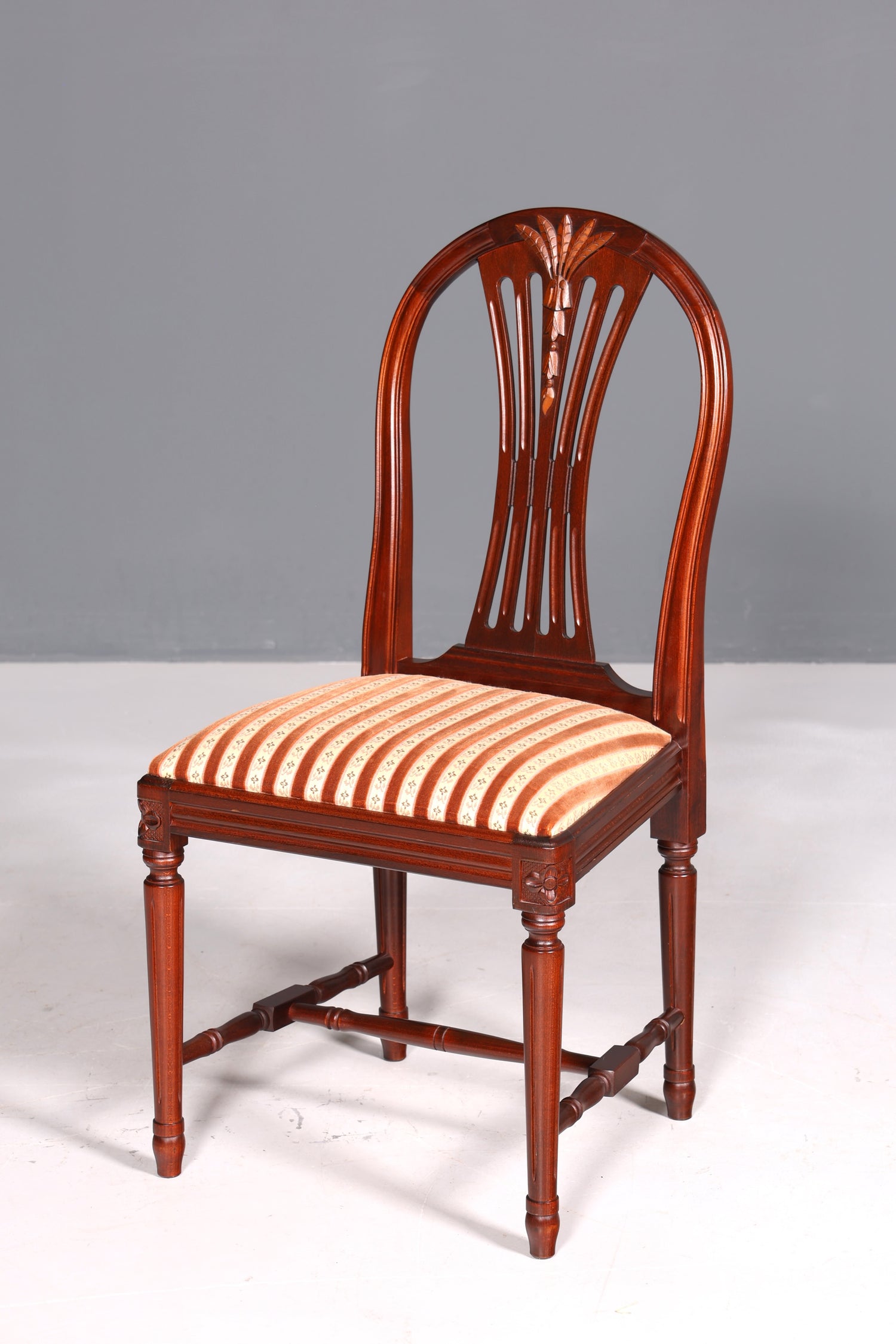 Chaise de style gustavien, chaise de cuisine anglaise, chaise secrétaire de style ancien, 1 sur 2