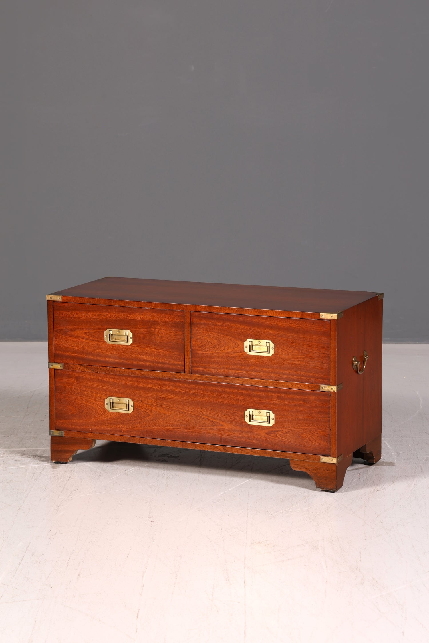 Wunderschöne Maritime Kommode Kemble Englisch Military Chest Schubladenkommode Wäschekommode 1 von 2