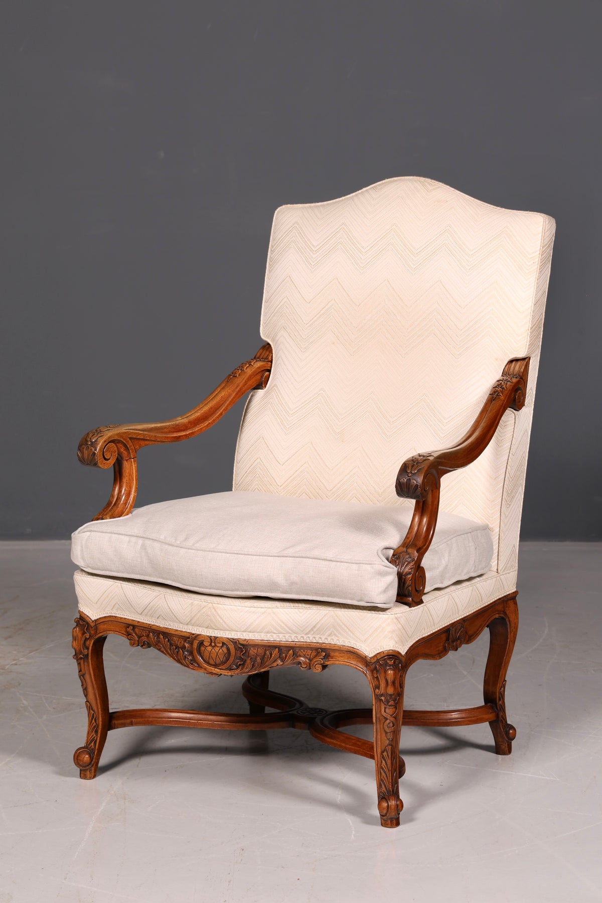 Élégant fauteuil à accoudoirs Louis-Philippe, fauteuil antique de style Gründerzeit, secrétaire, chaise, fauteuil rembourré, 2 sur 2