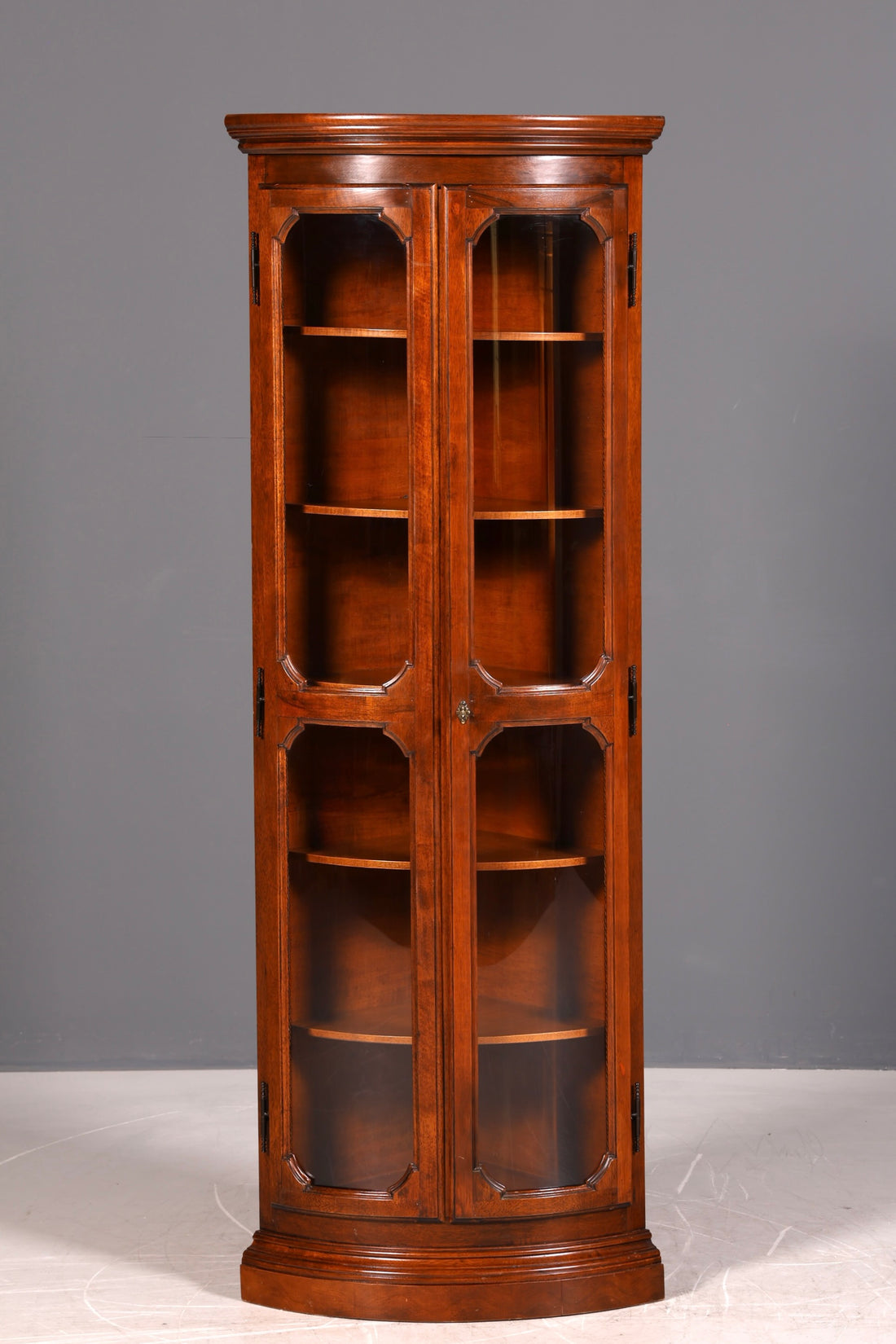 G469 Finish cm Wunderschöne Englische Eckvitrine Mahagoni Antik 60s echt Holz Schrank Eckschrank Glasvitrine (Kopie)