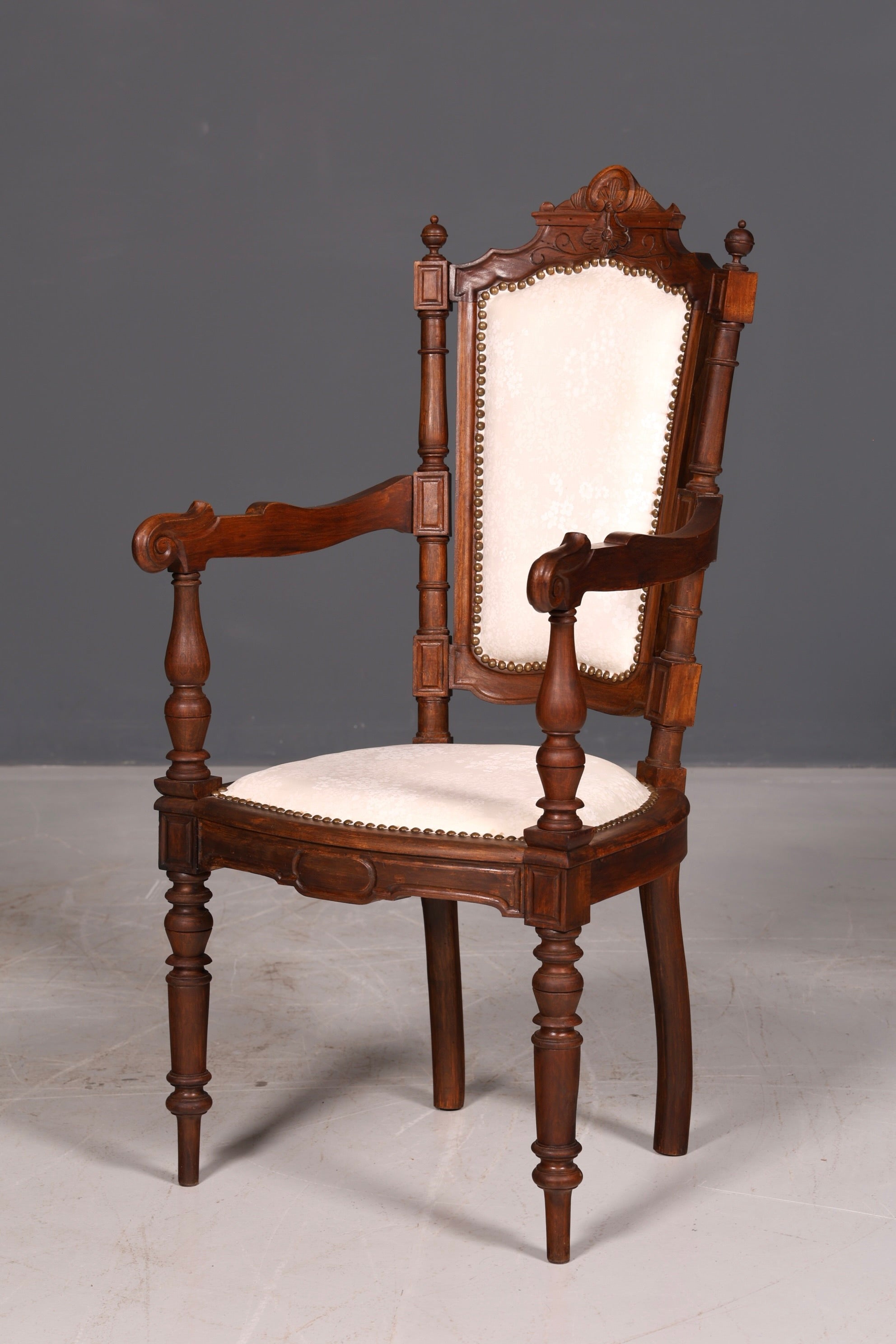 Élégant fauteuil de style néorenaissance, chaise ancienne de l’époque Gründerzeit, chaise de secrétaire, chaise de bureau, chaise rembourrée 2 sur 2