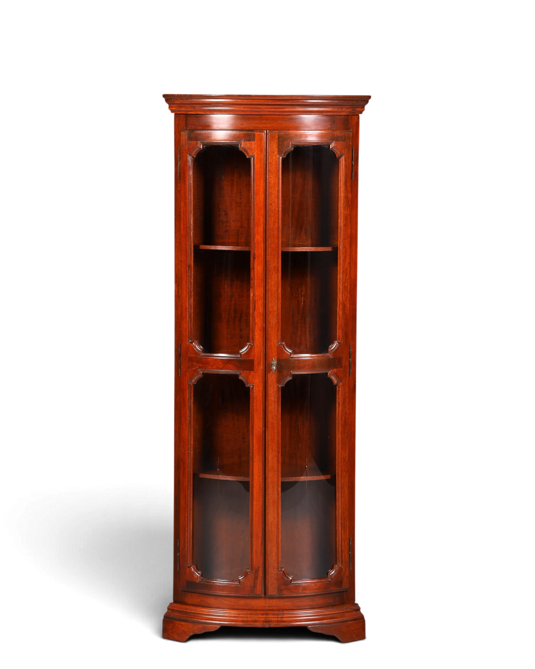 Hauptstadt Möblerei Selva Eckvitrine aus massivem Holz im antiken Stil mit Glasfront und eleganter Patina