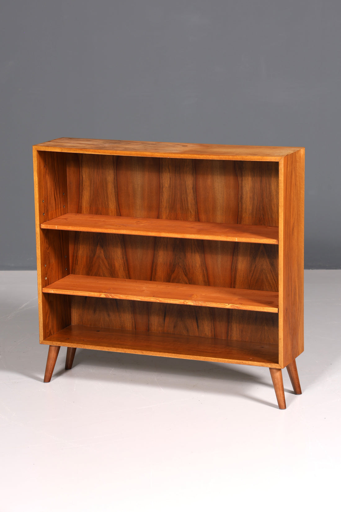Stilvolles Original Musterring Regal Mid Century Bücherregal Retro echt Holz Buchablage