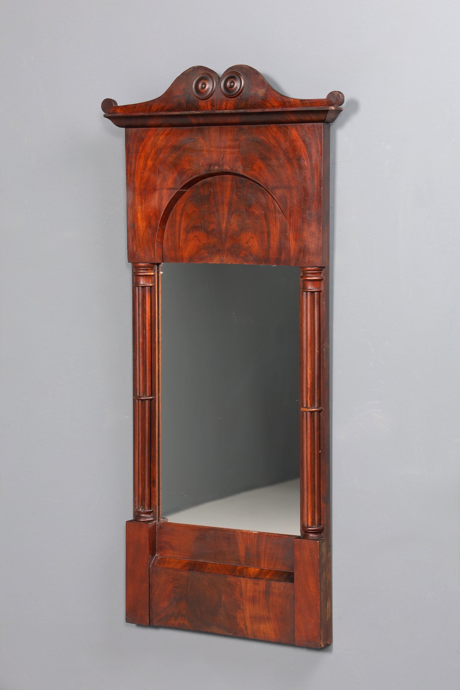 Magnifique miroir Biedermeier, style Louis-Philippe, datant d&