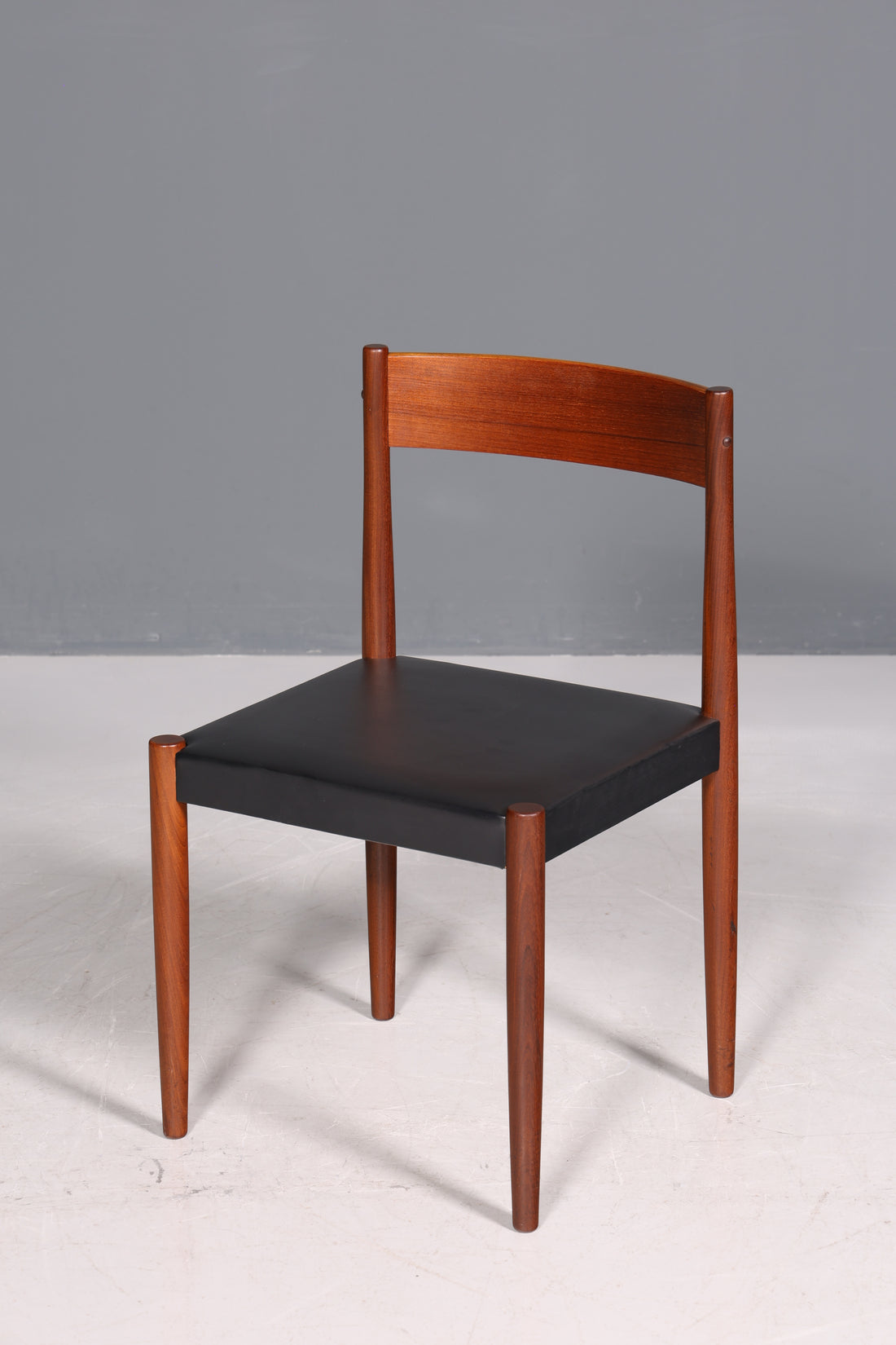 Chaise simple de style milieu du siècle, en palissandre, style secrétaire rétro, en cuir véritable, chaise de cuisine design danois, 1 sur 2