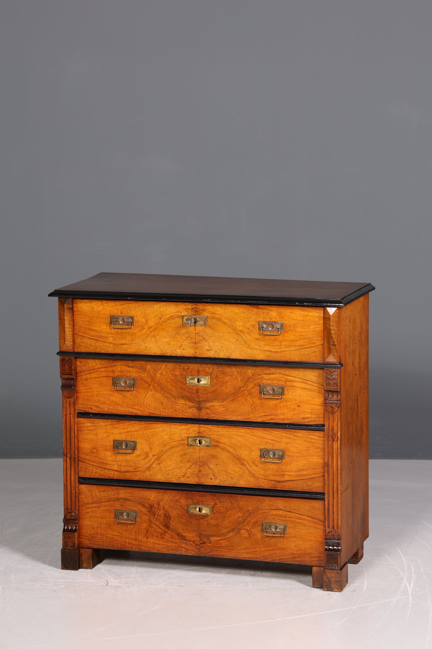 Belle commode Gründerzeit, commode antique Art Nouveau vertiko