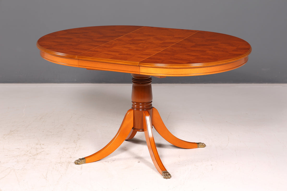 Beautiful English extendable round yew dining table dining room table kitchen table antique vintage