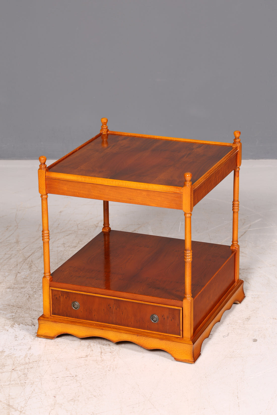 Wonderful English Coffee Table Side Table Occasional Table Antique Solid Wood