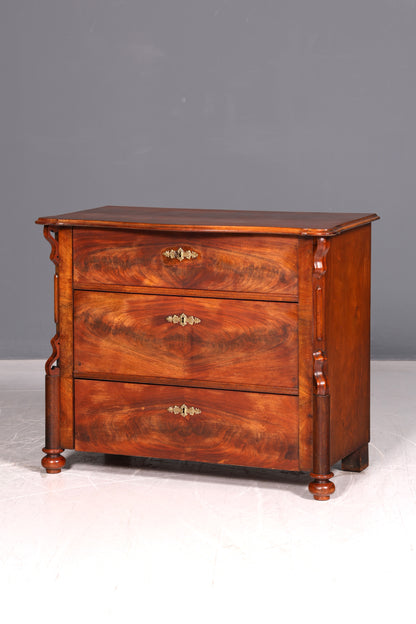 Wunderschöne Louis Philippe Kommode Nussbaum Gründerzeit Sideboard um 1880 Schubladenkommode Antik Wäschekommode