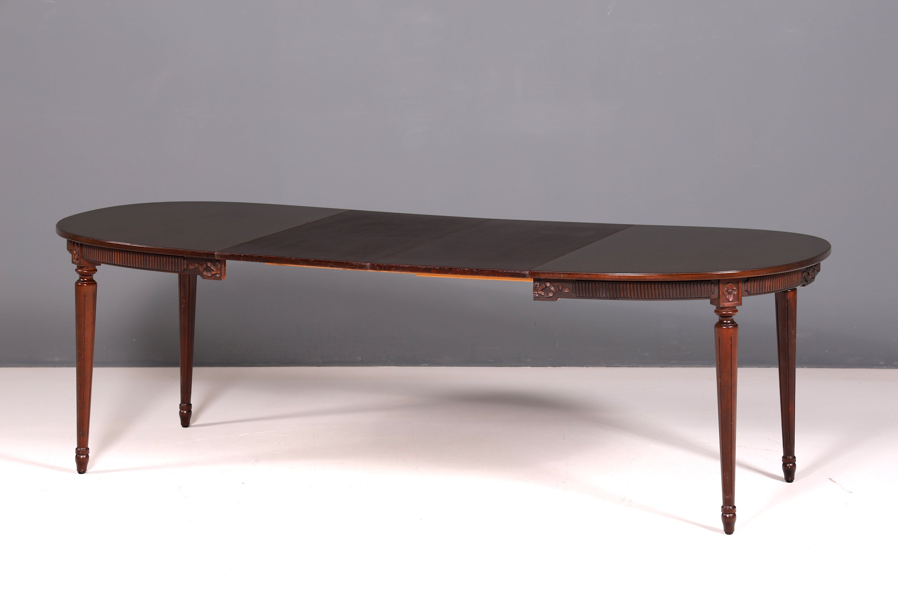 Wunderschöner Tisch im Gustavianischen Stil Küchentisch Ausziehbar Antik Esszimmer Tafel