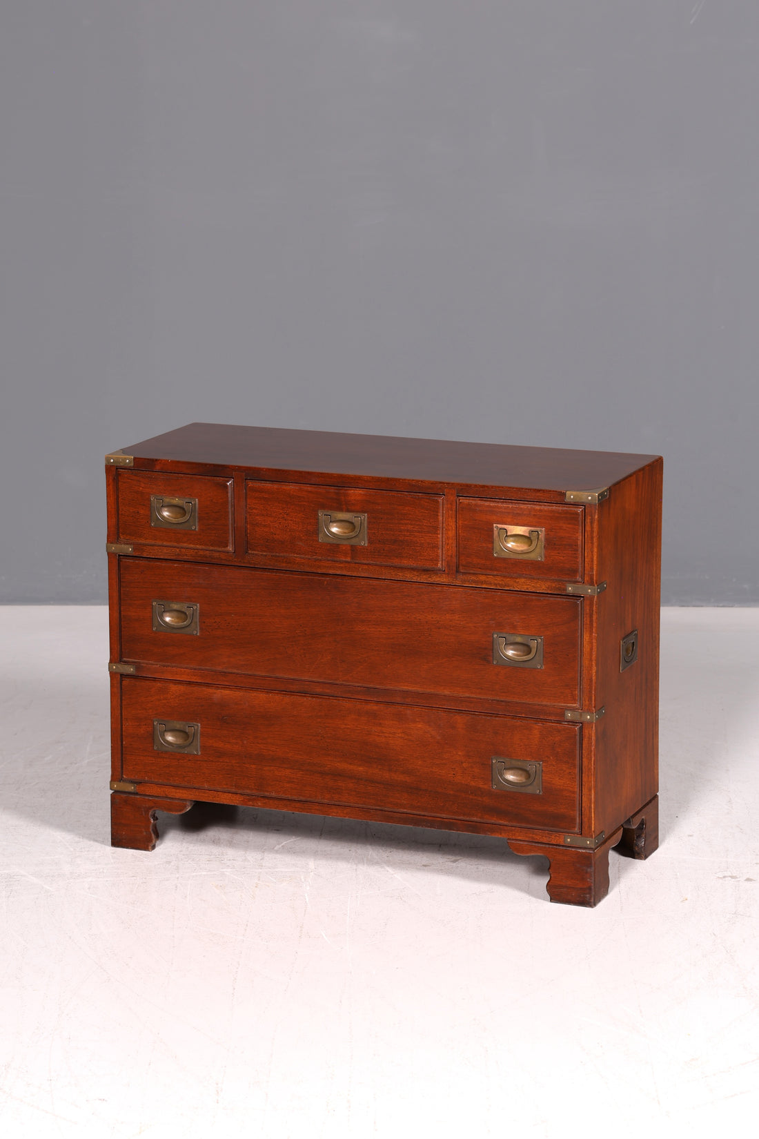 Magnifique commode maritime anglaise Military Chest, commode de navire antique, armoire, buffet, commode à linge style colonial