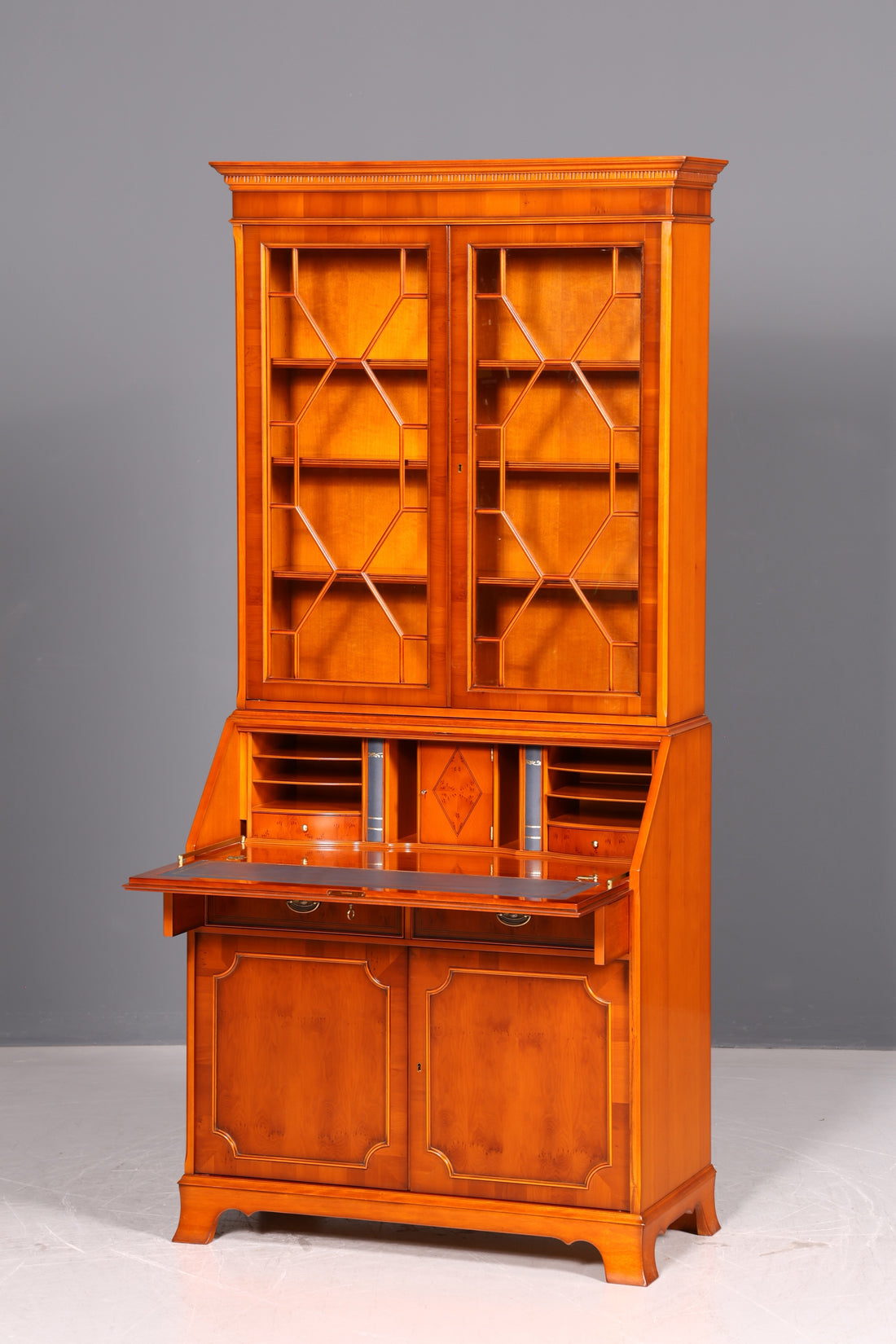 Stylish original Heldense English writing desk yew 60s display cabinet office desk furniture UK