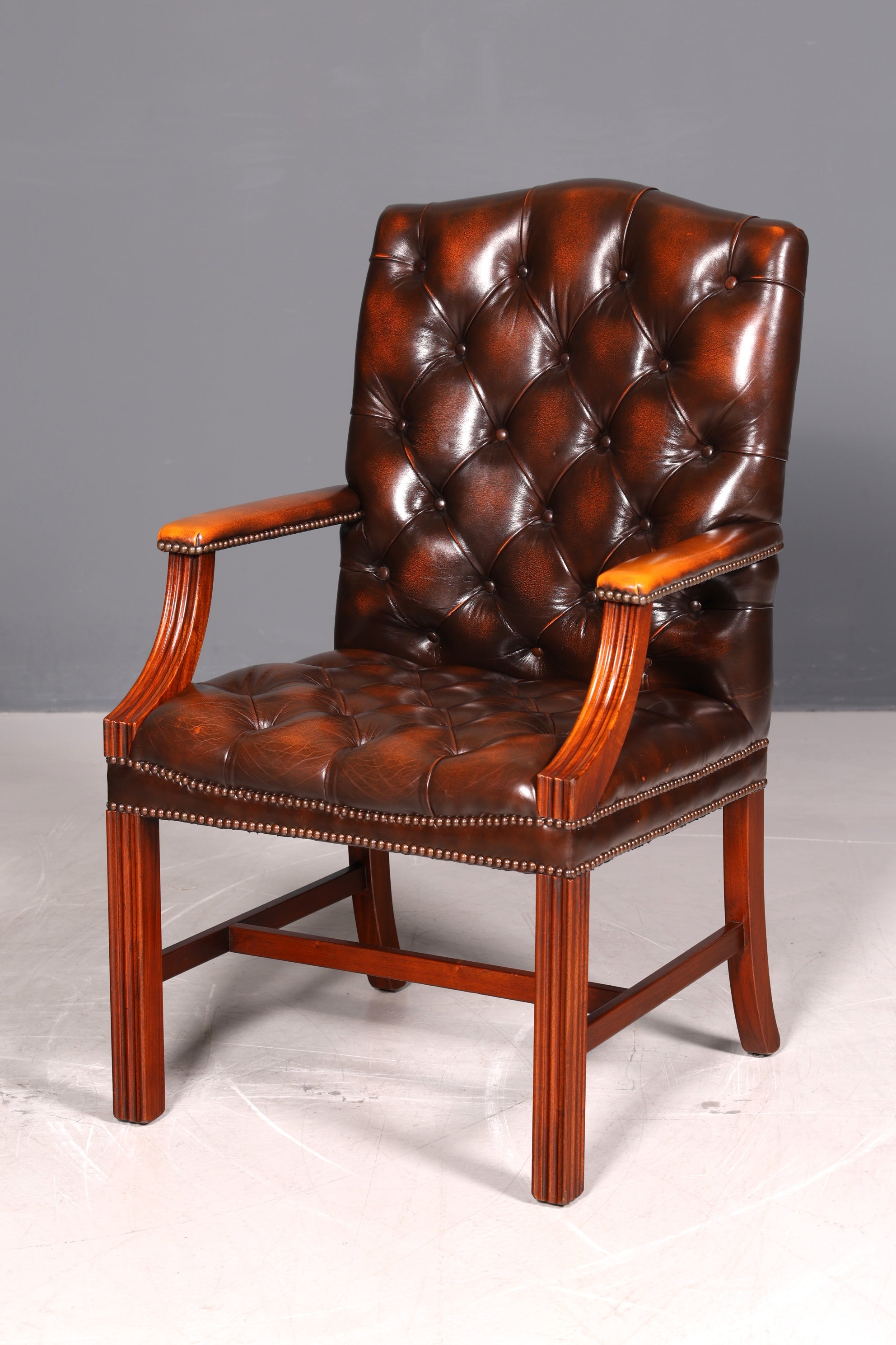 Original Chesterfield Sessel Englischer Armlehnstuhl Echt Leder Bürostuhl Lounge