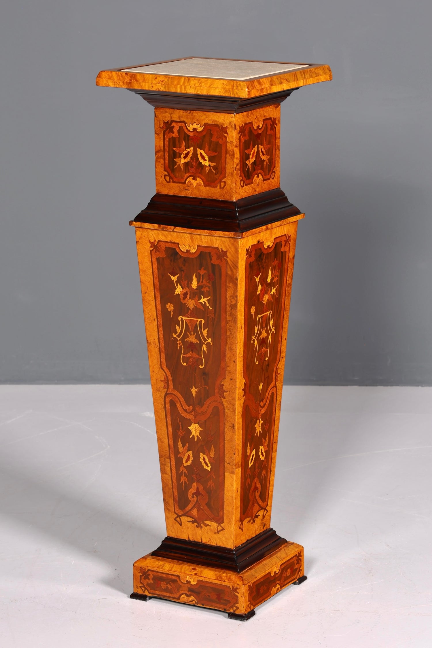 Traumhafte Barock Stil Säule Blumensäule Louis XV Naturstein Marmor Ablage Tisch