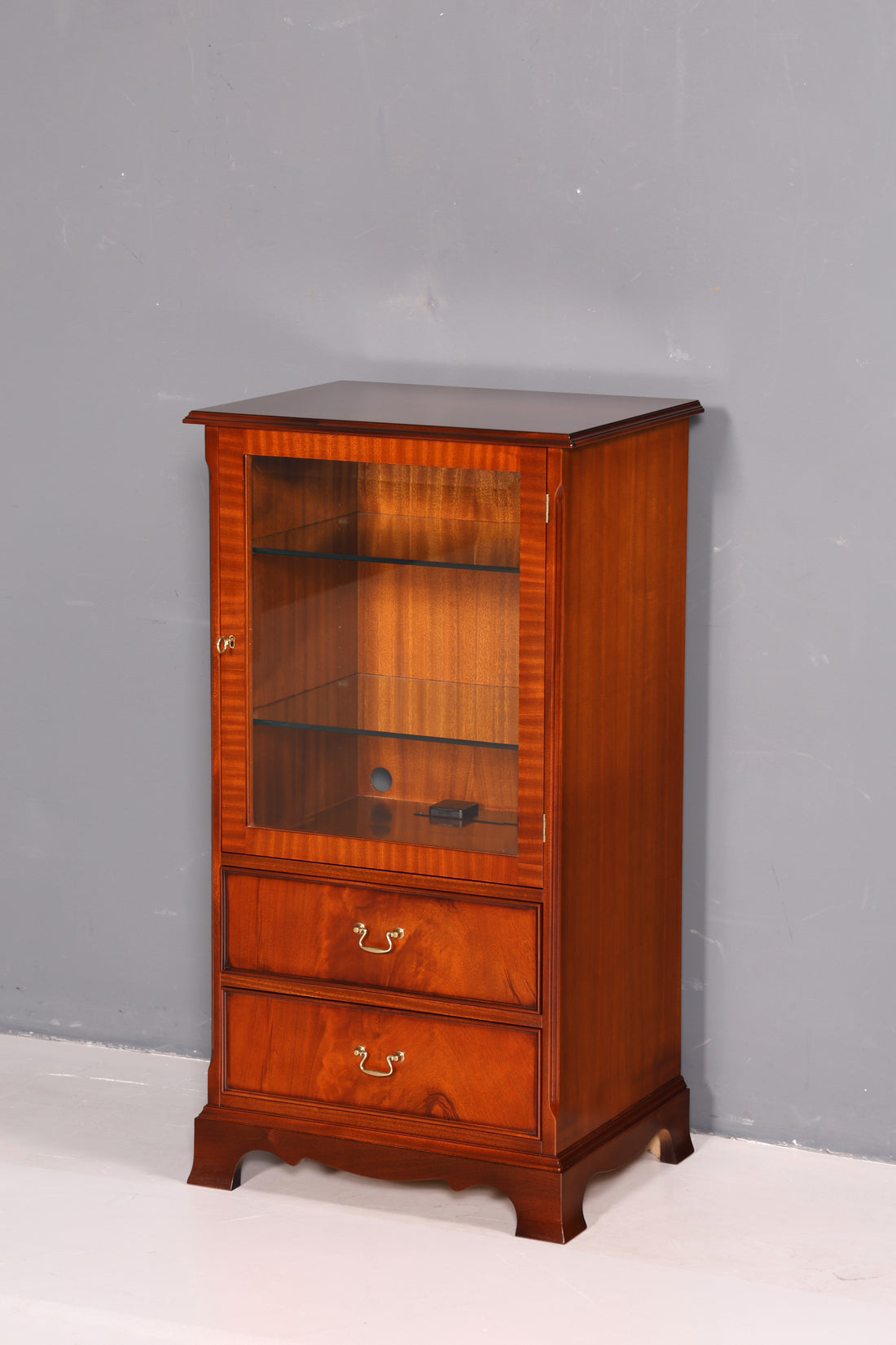 Superbe vitrine anglaise en acajou des années 60, armoire vertiko, vitrine en verre, bibliothèque